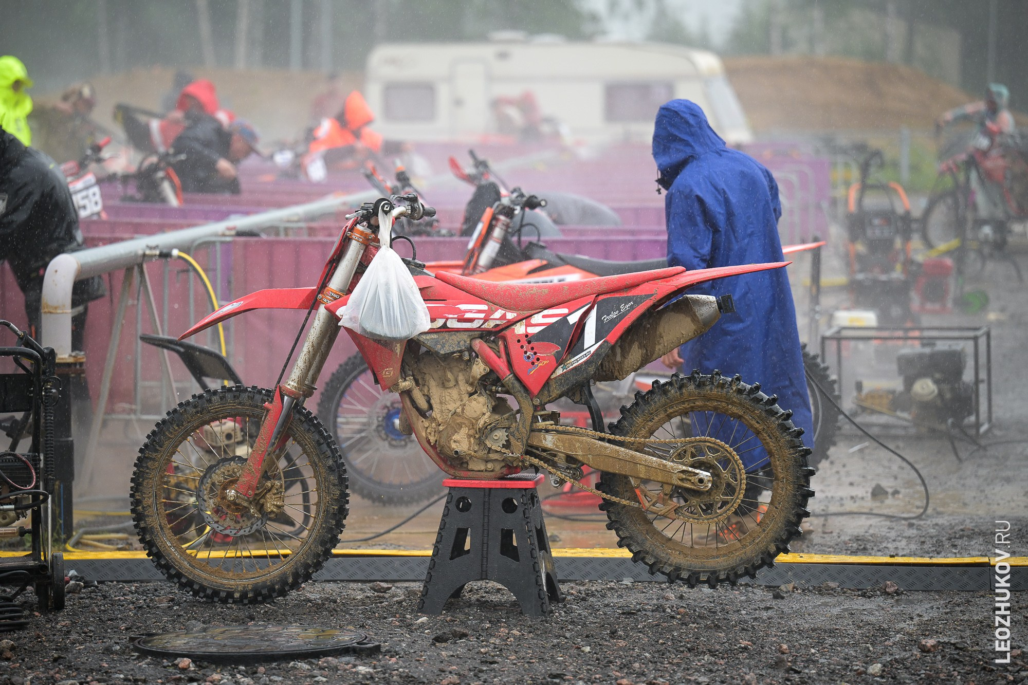 1 round of ММТ RGP russian motocross championships. Sports photographer Leonid Zhukov