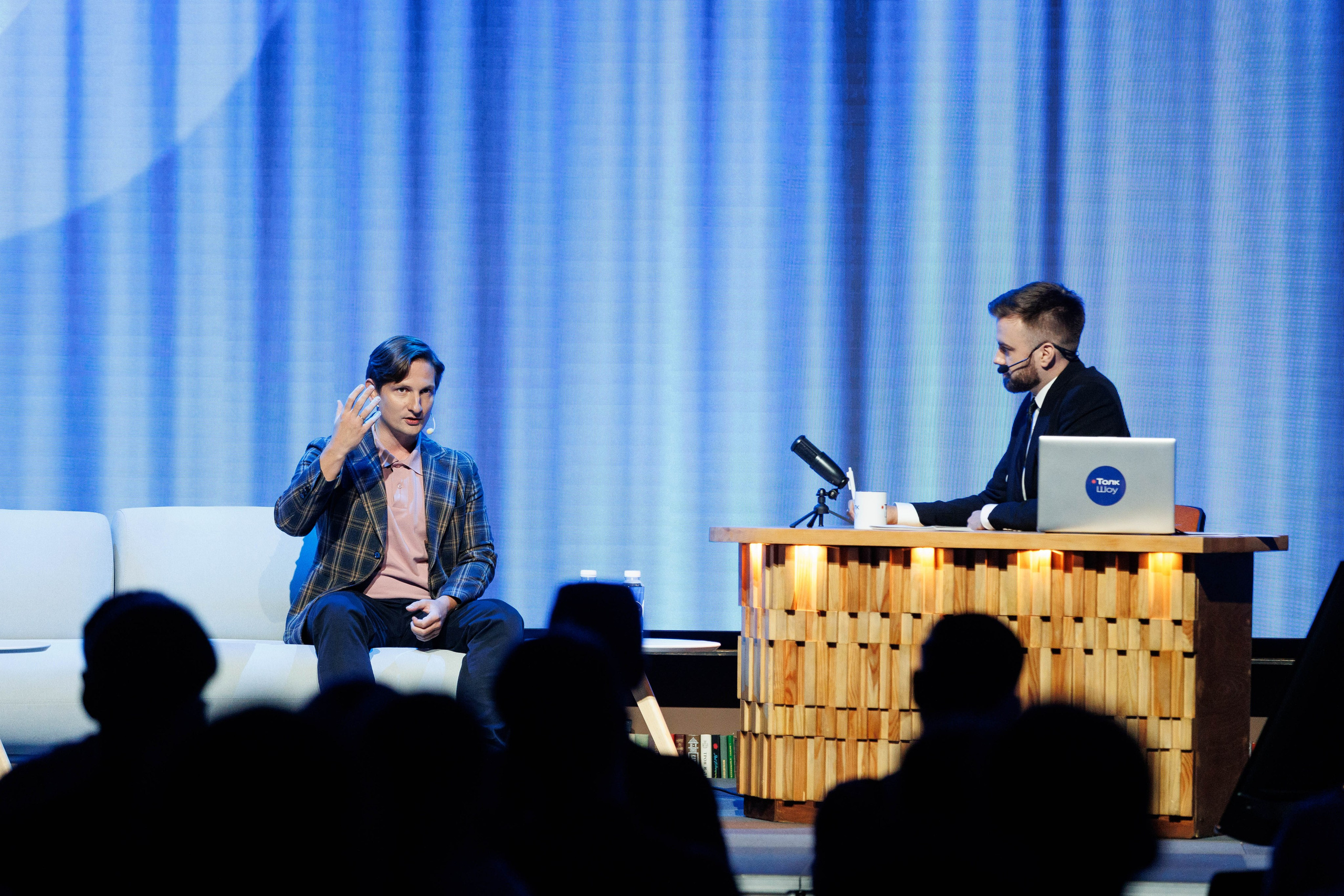 Контур Talk. Репортажный Фотограф в Москве Юра Гушан