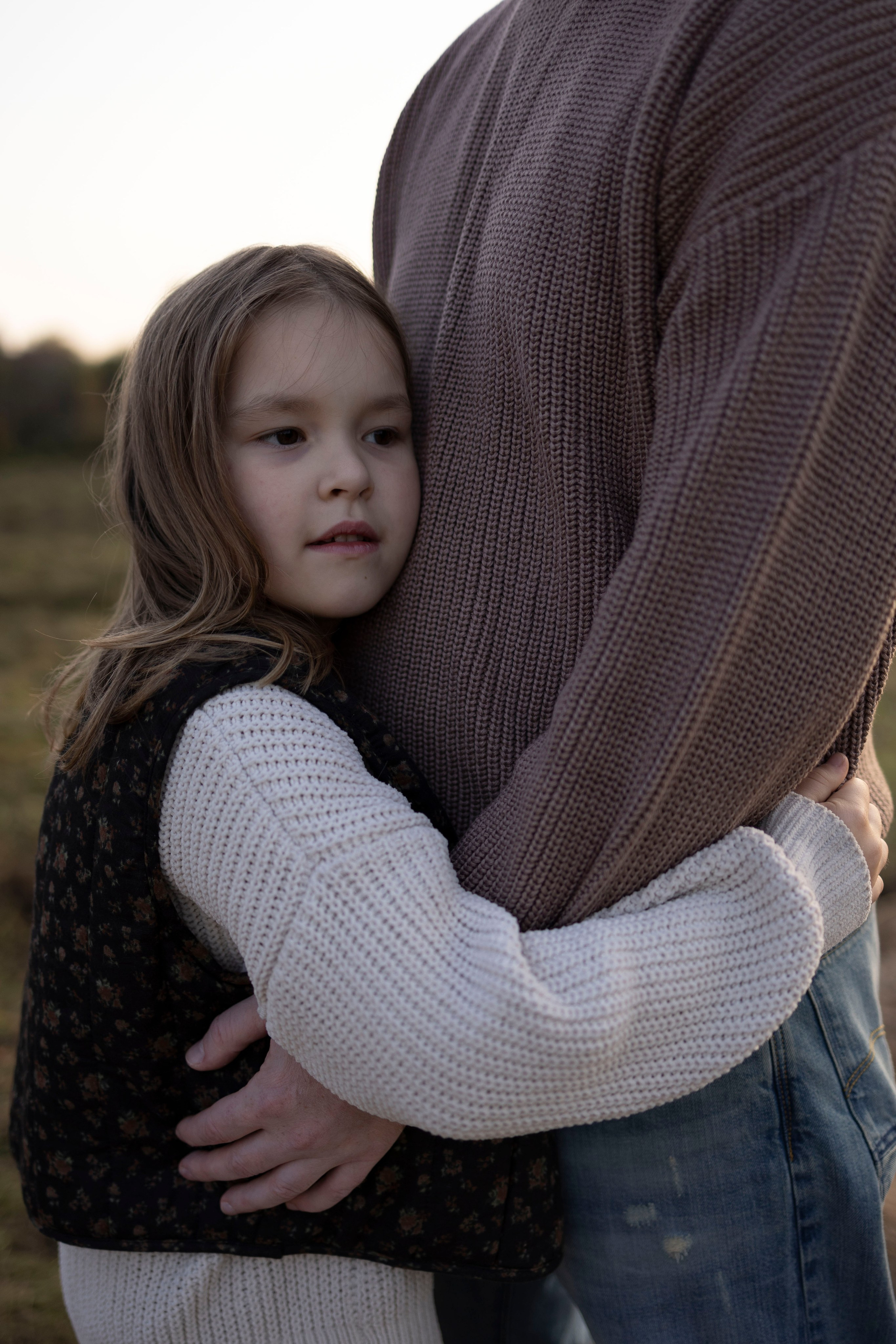 Осенняя прогулка папы с дочками. Семейный и детский фотограф в Москве Анастасия Мурга