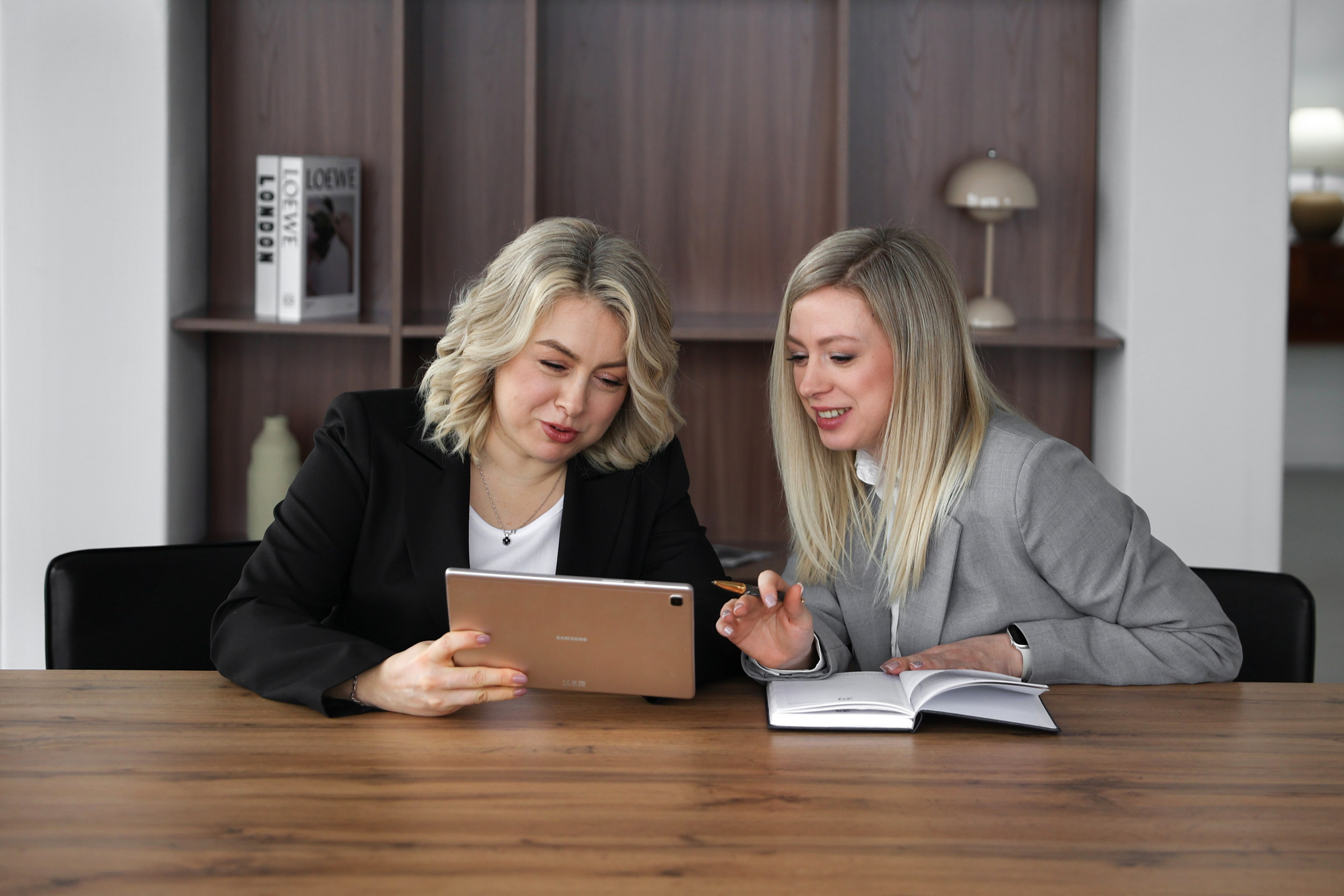 Женский деловой портрет. Марина Соколова. Контентный и семейный фотограф г. Красноярск