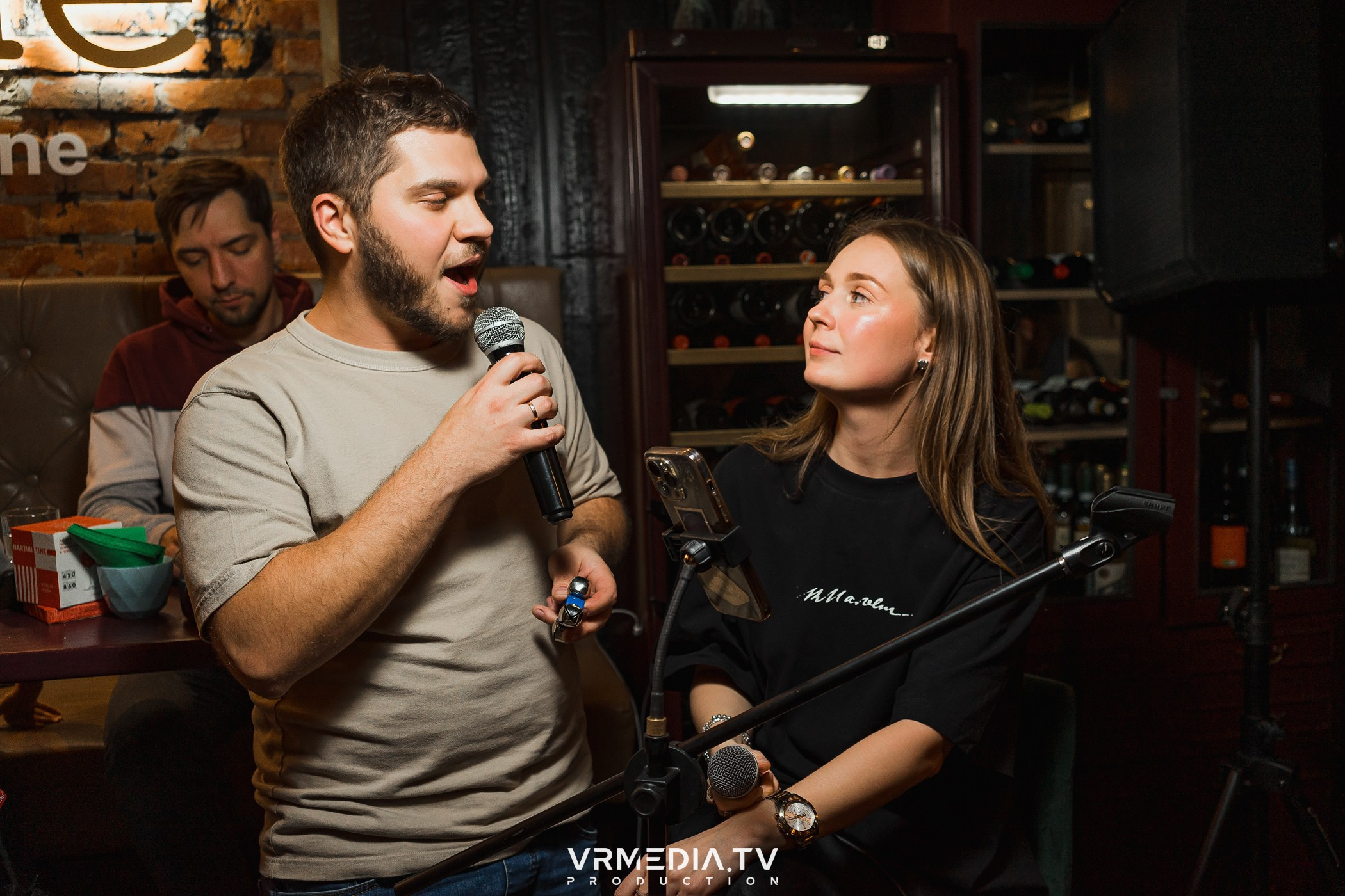 Art Talk с Настоящим Квартирником в баре «Supreme»