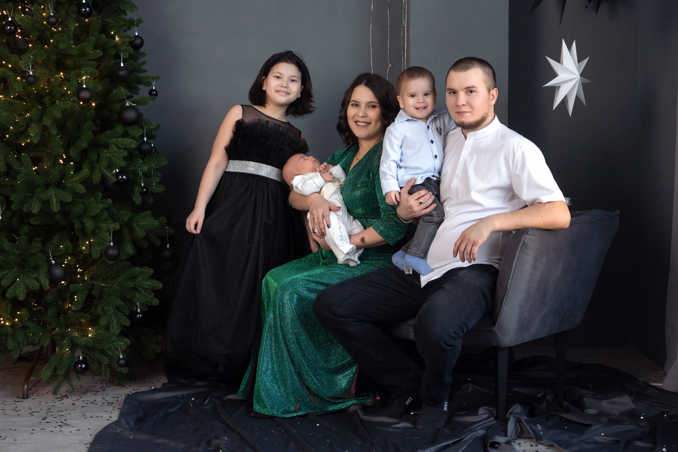 Семейная съемка. Мила Посвит Фотограф новорожденных в Тобольске