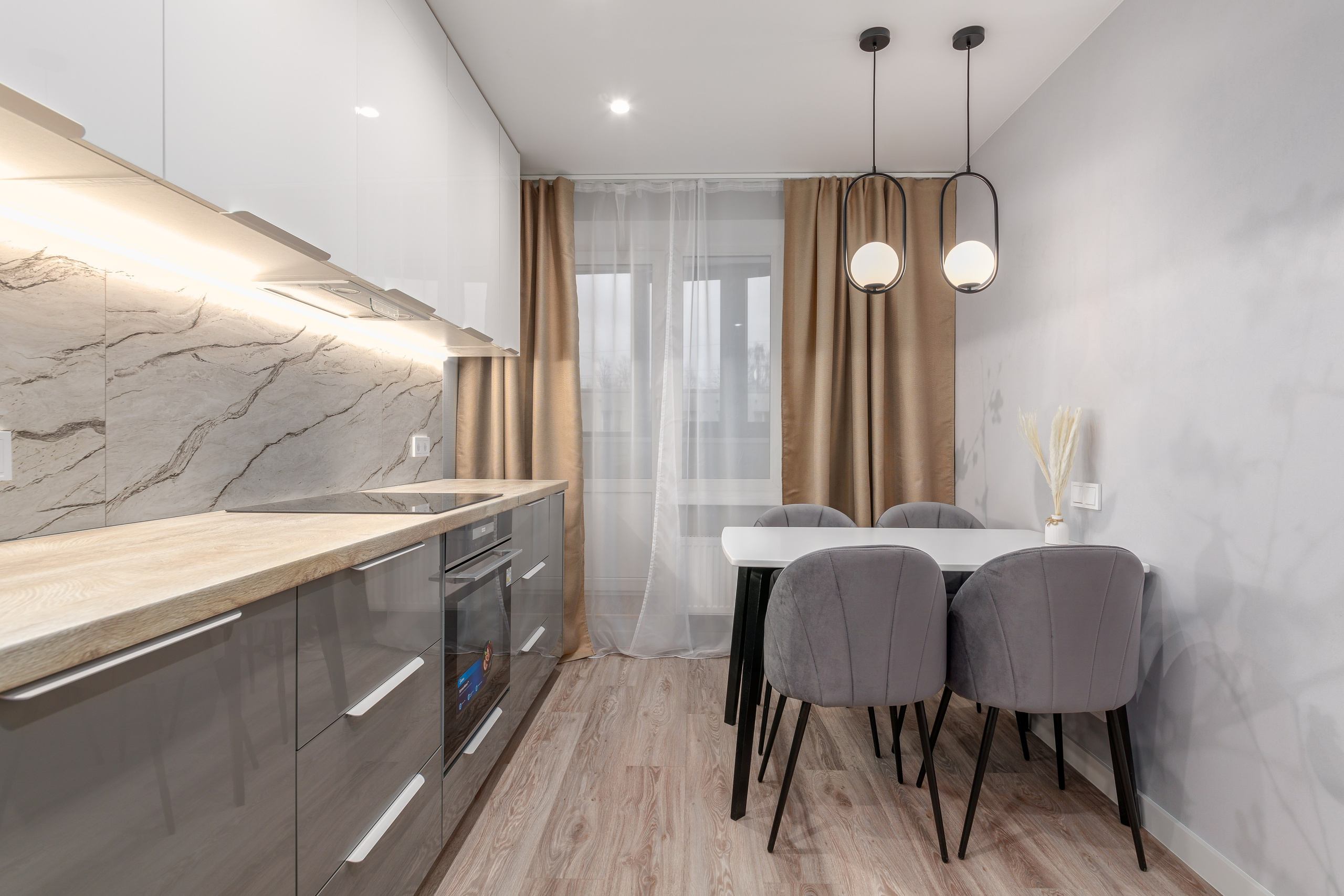 Однокомнатная квартира, Варшавская ул