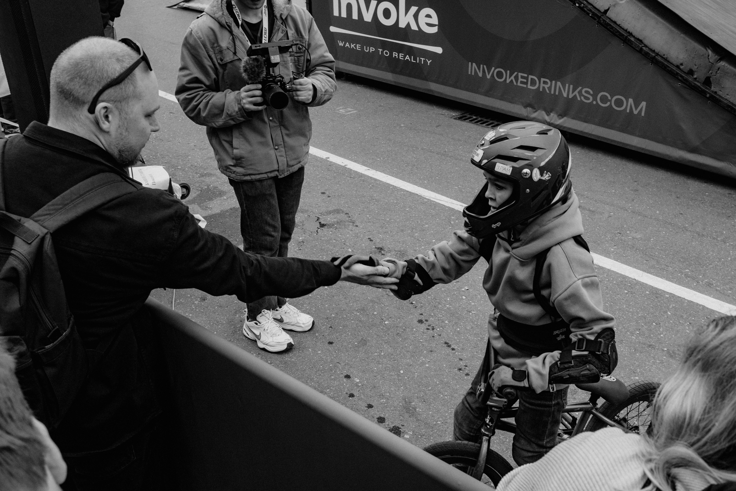 INVOKE DIRT CONTEST. Репортажный и портретный фотограф в Москве Илья Спиридонов