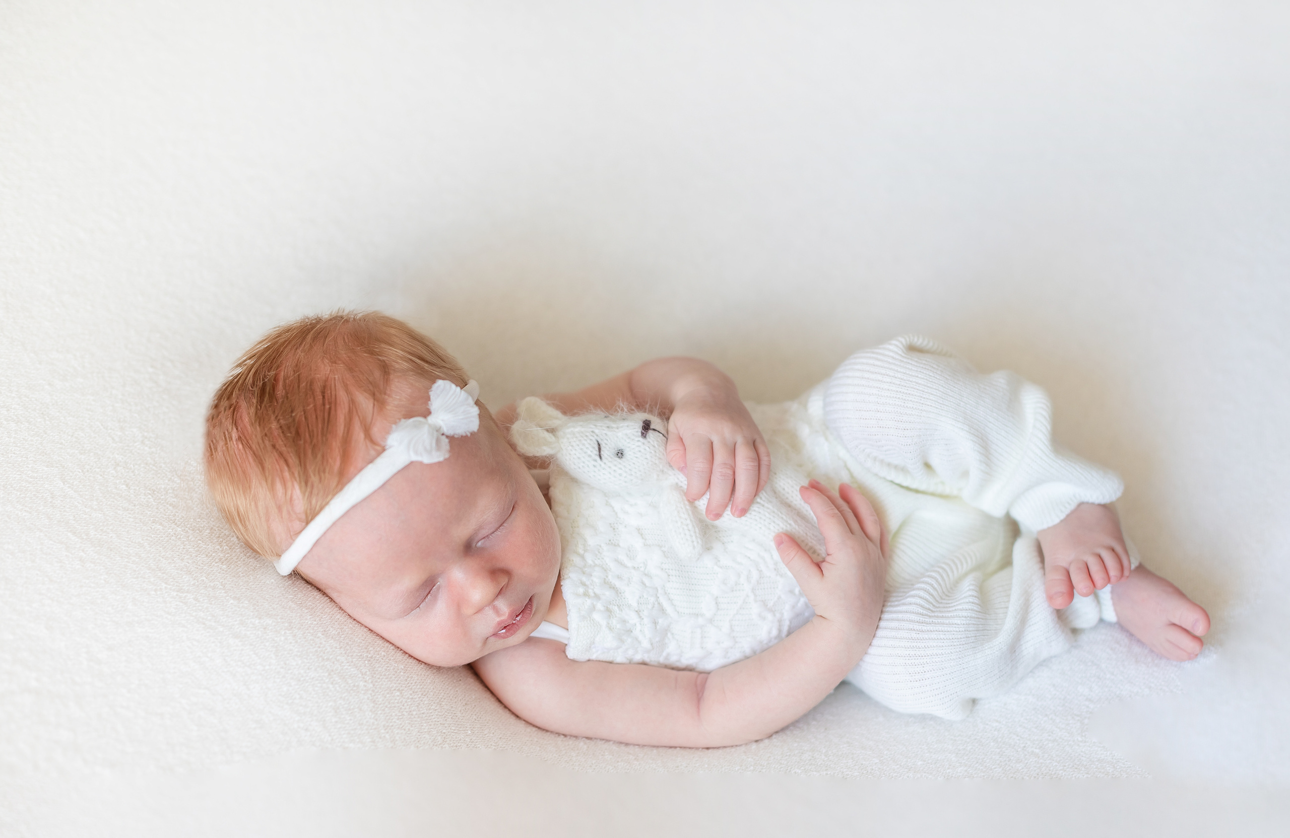 Newborn. Newborn photographer. Keski-Suomi (Central Finland)