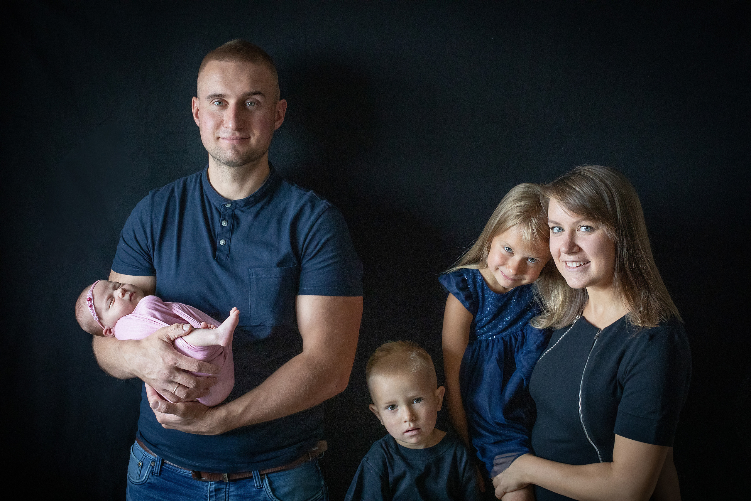 Families. Newborn photographer. Keski-Suomi (Central Finland)
