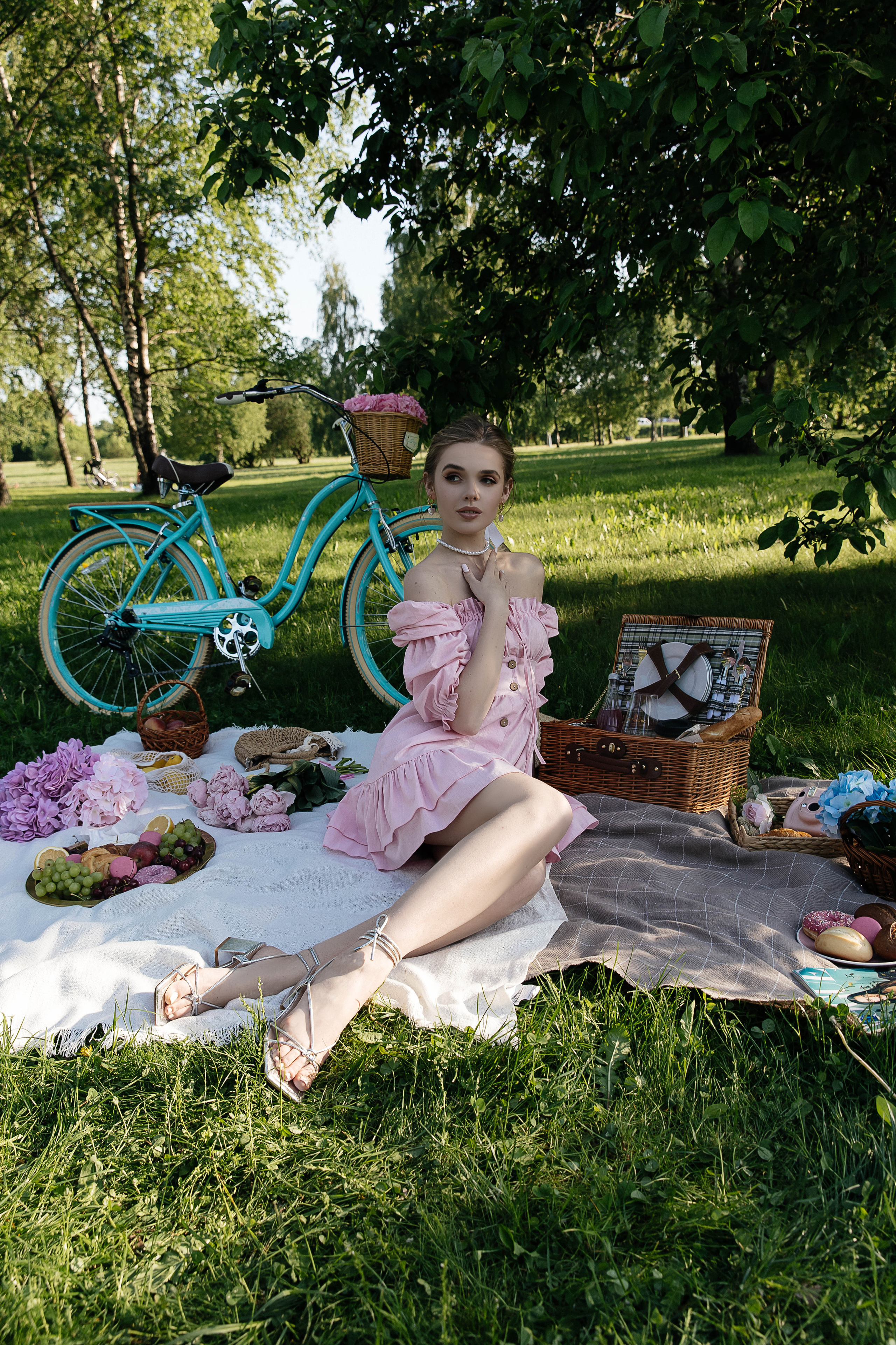 ПИКНИК В ПАРКЕ. Фотограф индивидуальных женских портретов и LOVEstory в Москве