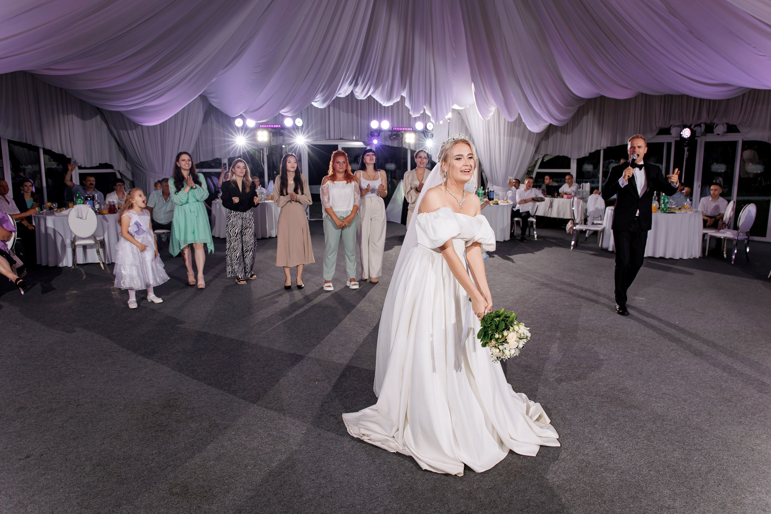 Екатерина и Евгений. Свадебный фотограф в Омске Яна Савина