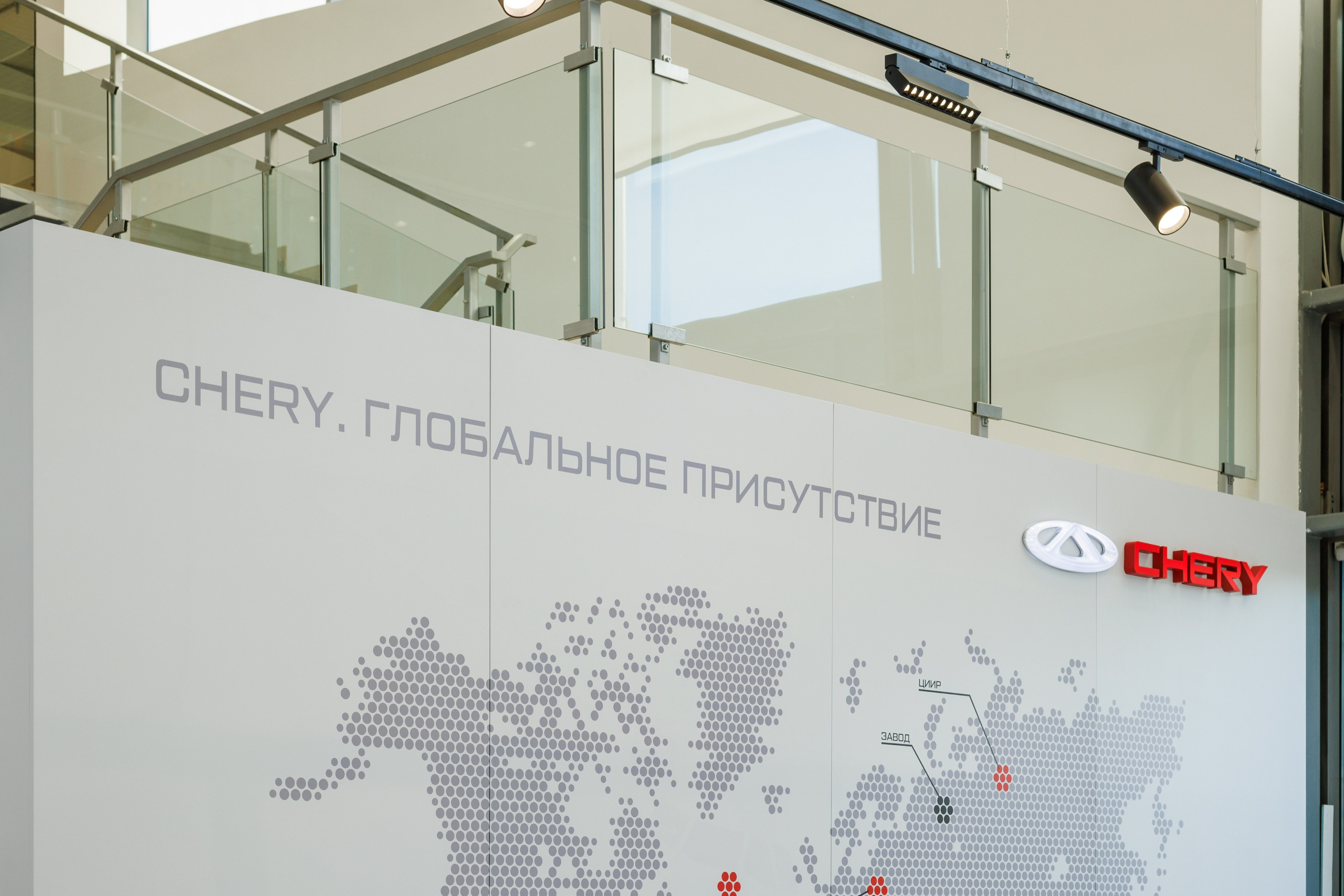 Фото для автомобильного дилерского центра в СПб