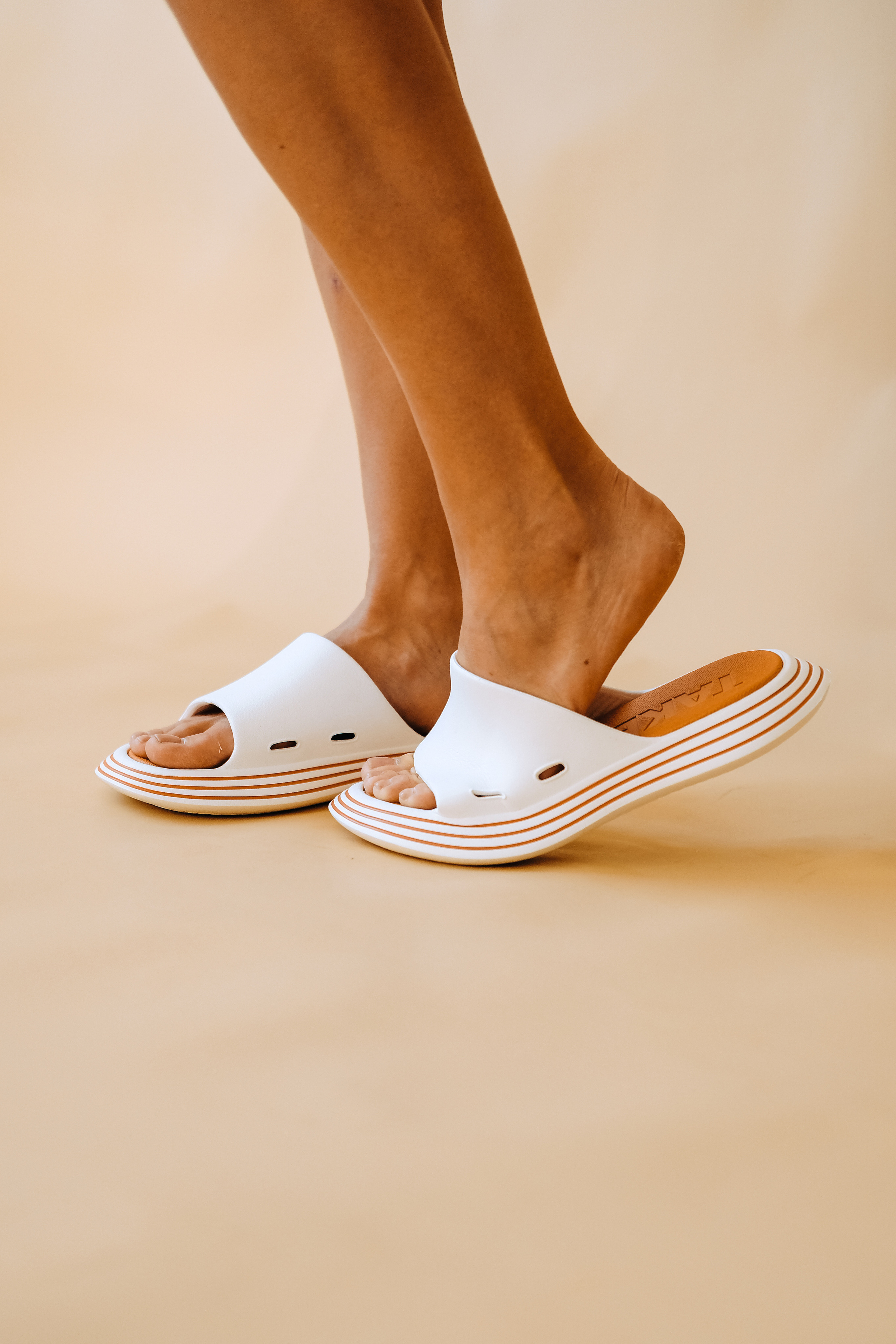 Тапочки. Свадебный и портретный фотограф в Санкт-Петербурге Варламова Татьяна