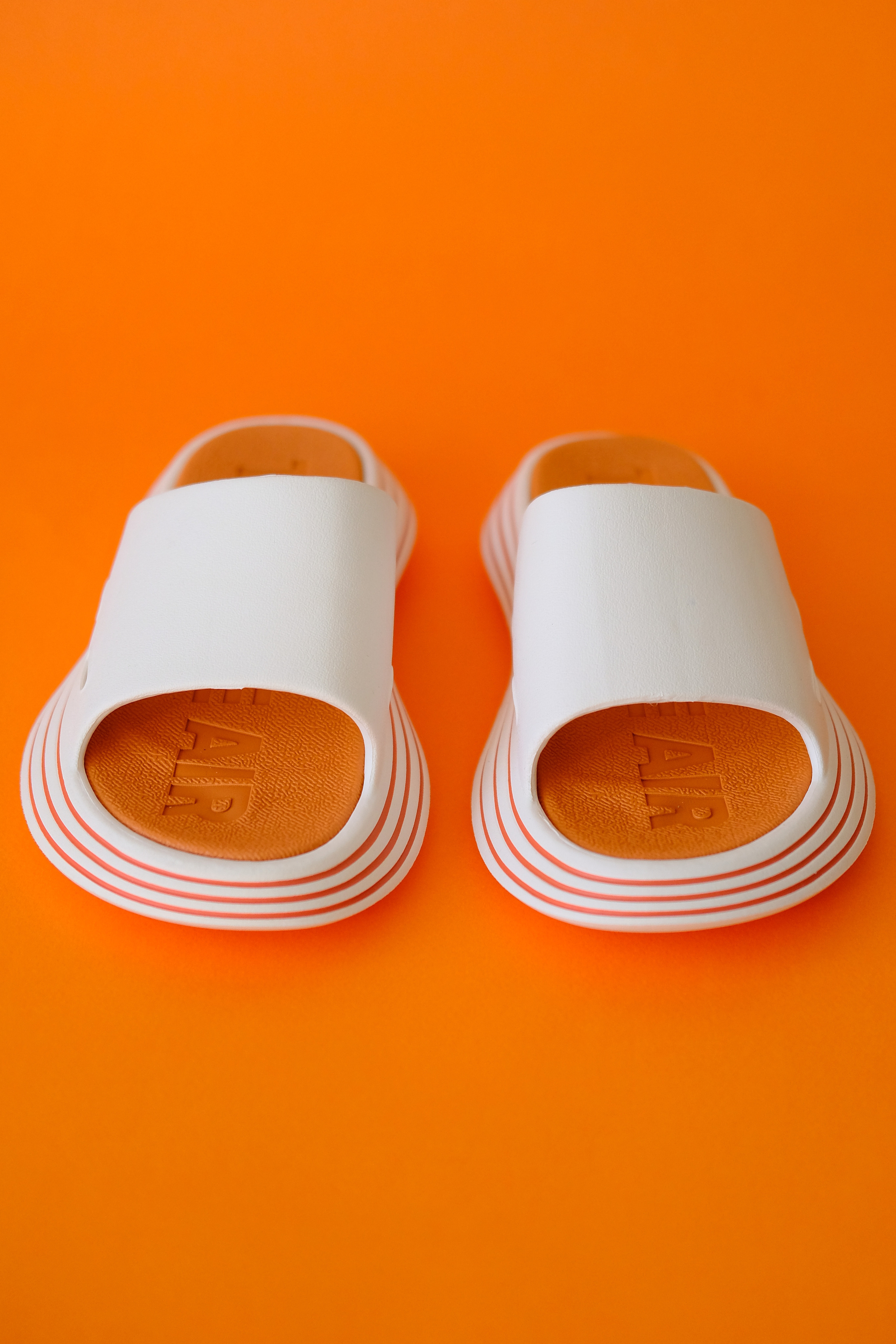 Тапочки. Свадебный и портретный фотограф в Санкт-Петербурге Варламова Татьяна