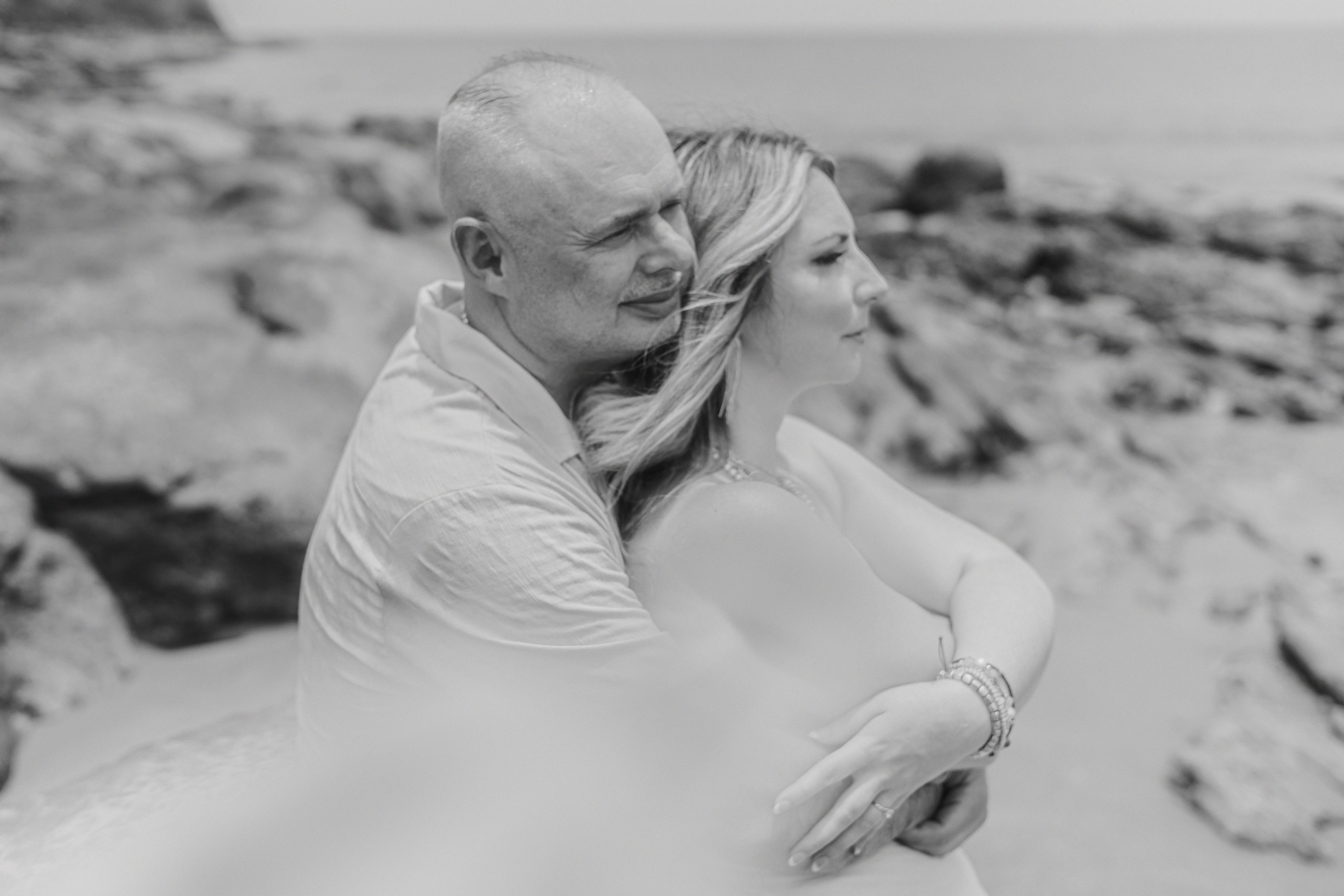 Ocean lovely moments. Family, portrait, content photo in Costa Rica Evgeniya Besprozvannykh