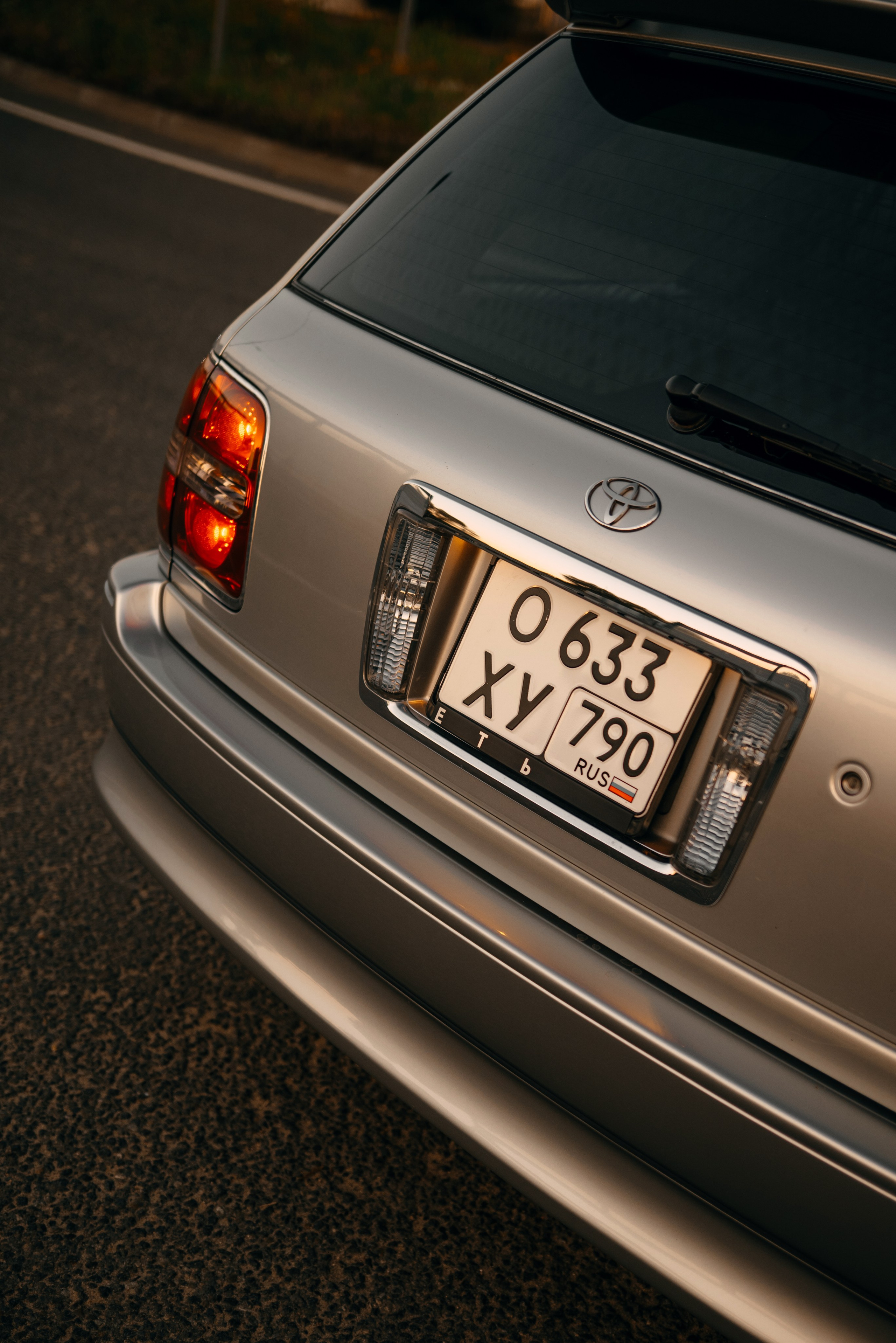 Toyota Crown Estate Athlete V JZS171W. DeLorein