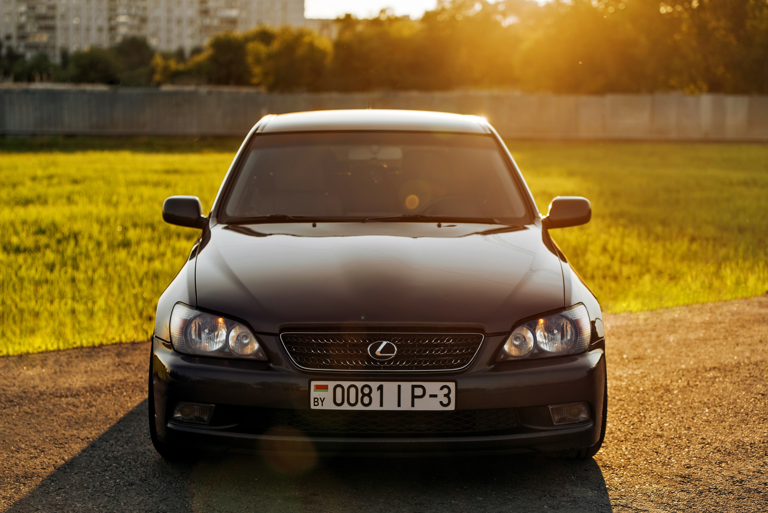Lexus is200 theowain. DeLorein