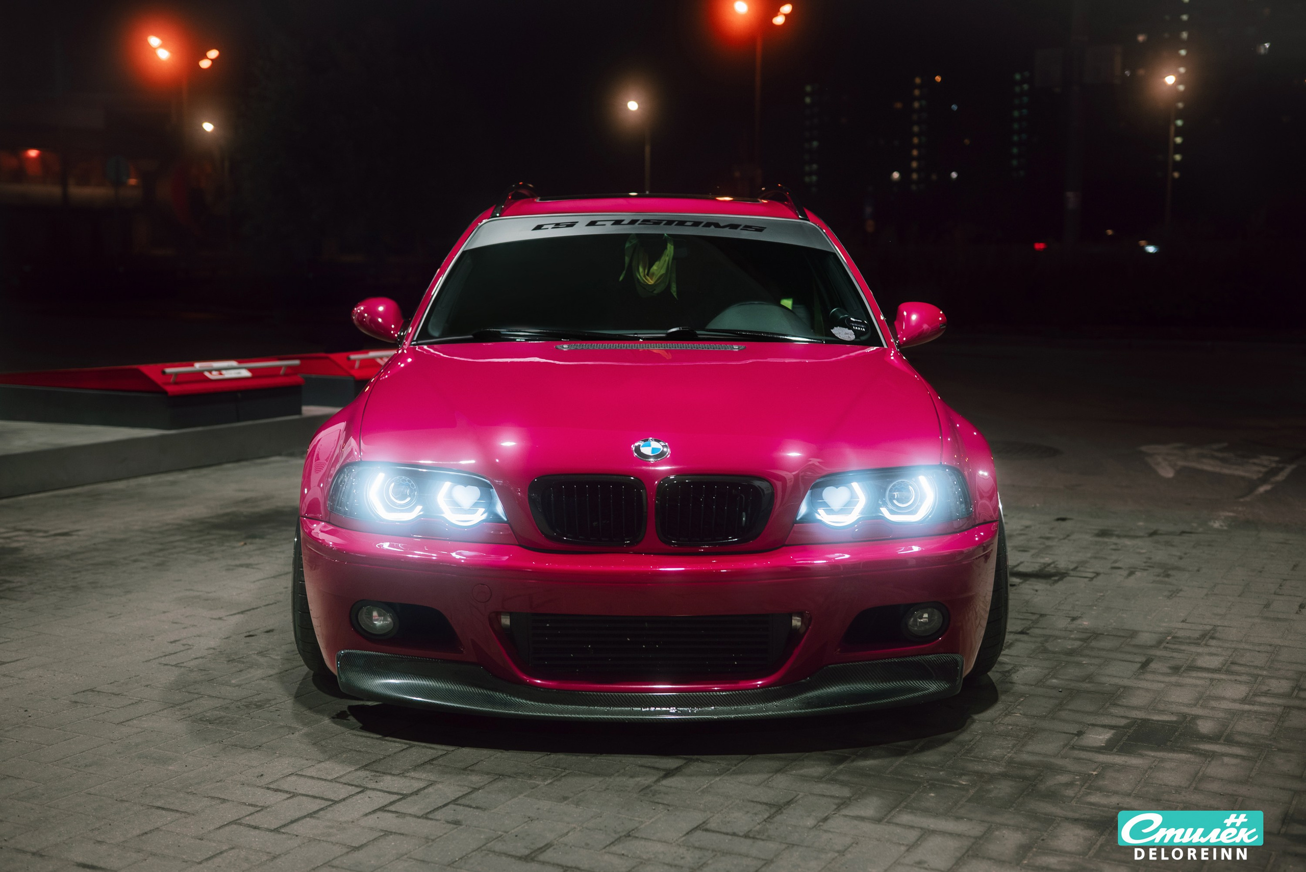 Pink BMW E46 Touring from Finland. DeLorein