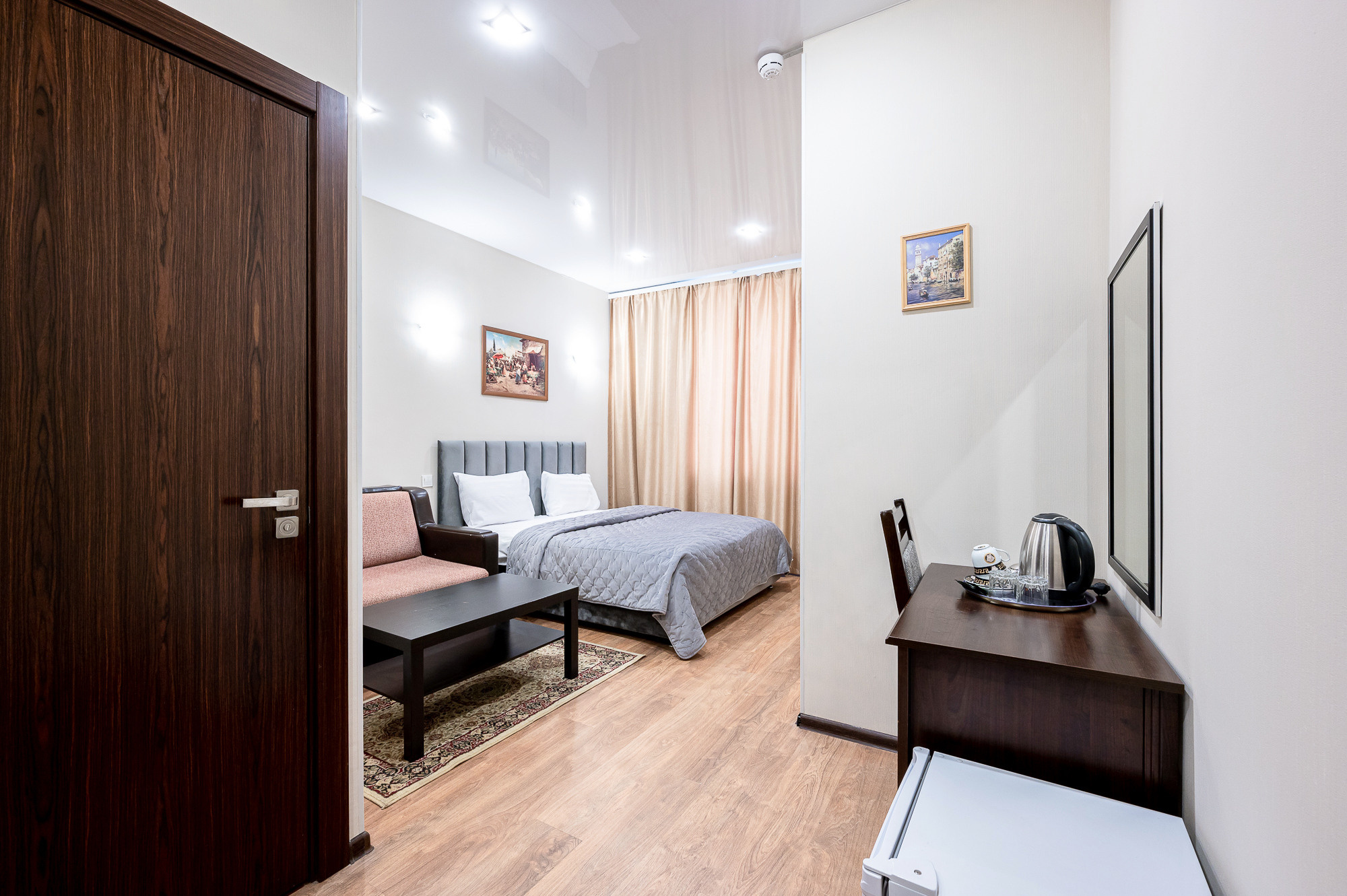 Отель Касабланка. Интерьерный фотограф. Фото- видеосъемка недвижимости Санкт-Петербург