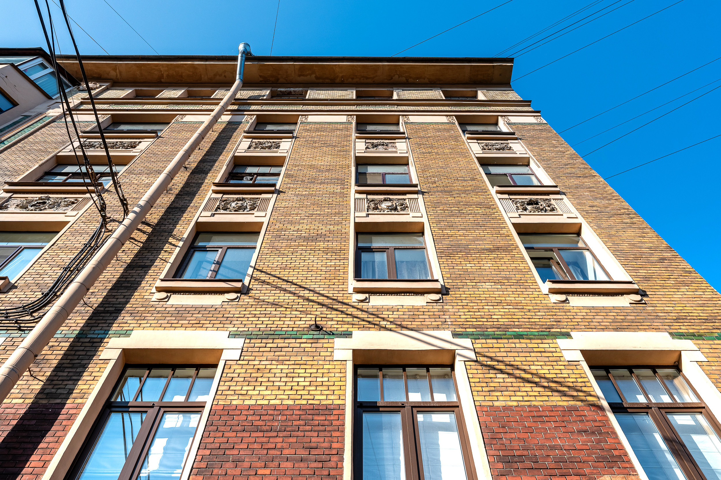 Квартира на Ропшинской. Интерьерный фотограф. Фото- видеосъемка недвижимости Санкт-Петербург