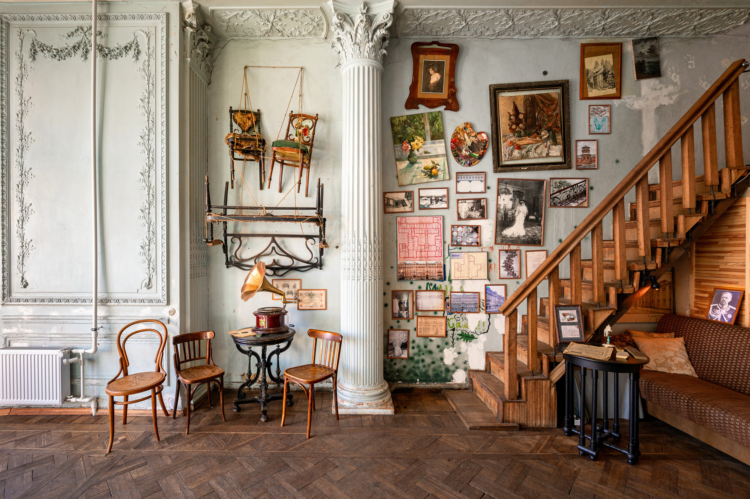 Историческая квартира на Кирочной 24. Интерьерный фотограф. Фото- видеосъемка недвижимости Санкт-Петербург