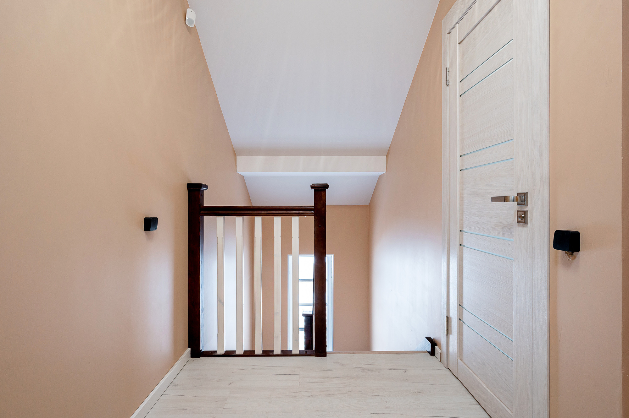 Дом Малых Горках. Интерьерный фотограф. Фото- видеосъемка недвижимости Санкт-Петербург