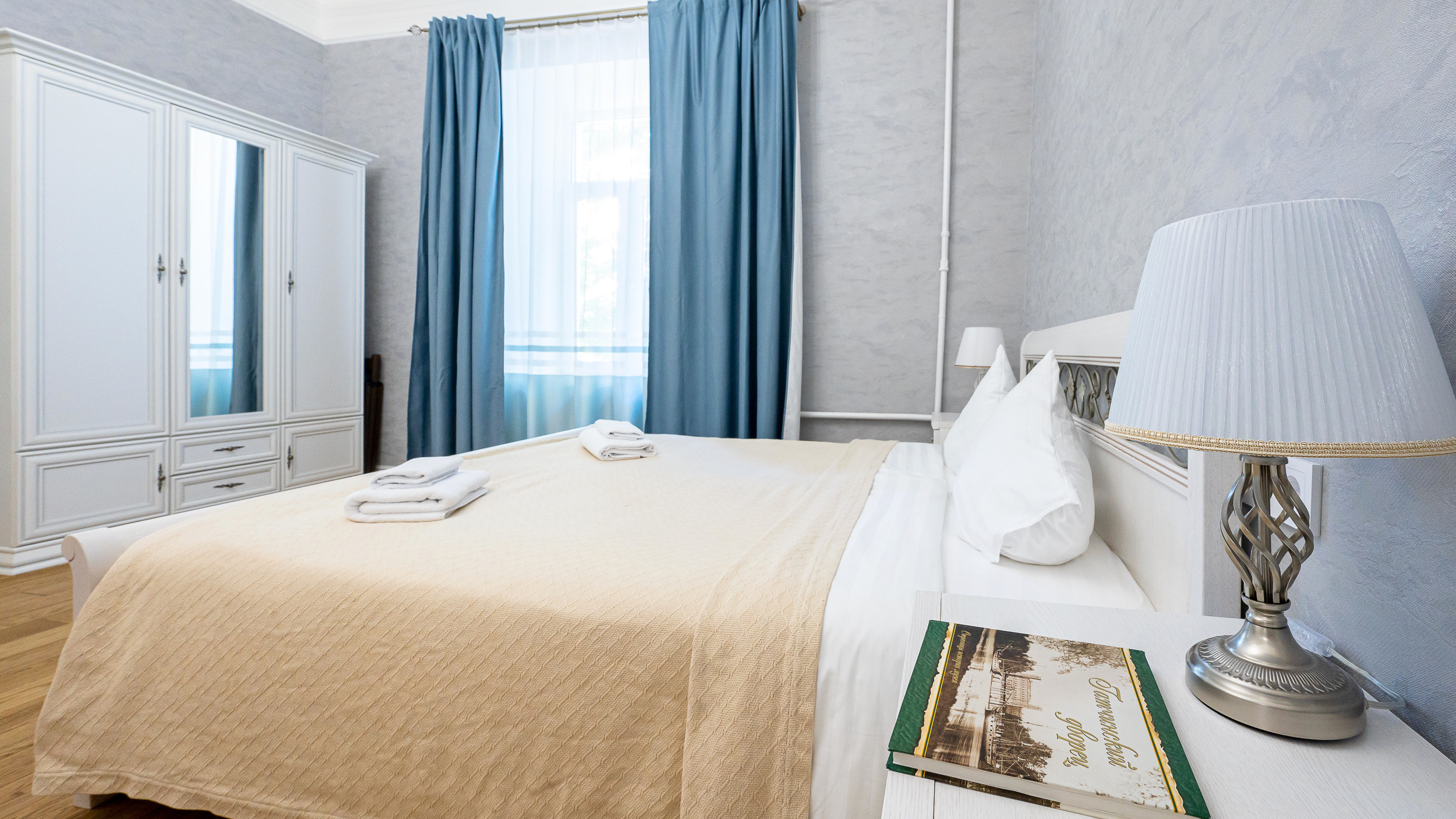 Интерьерный фотограф. Фото- видеосъемка недвижимости Санкт-Петербург