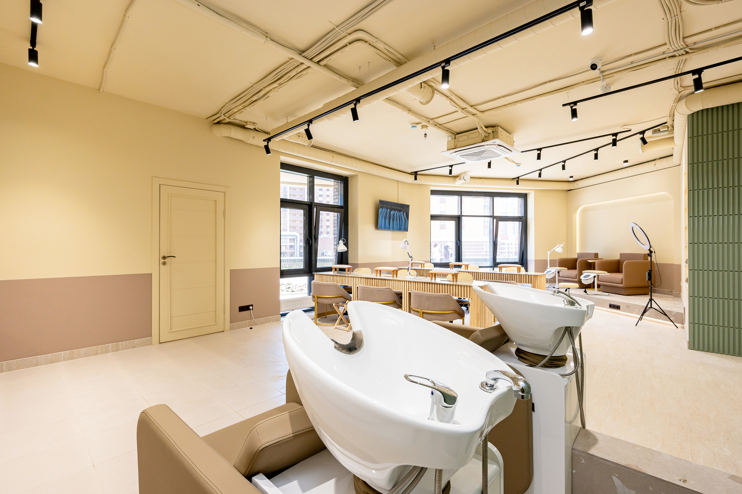 Салон красоты «Кудряво». Интерьерный фотограф. Фото- видеосъемка недвижимости Санкт-Петербург