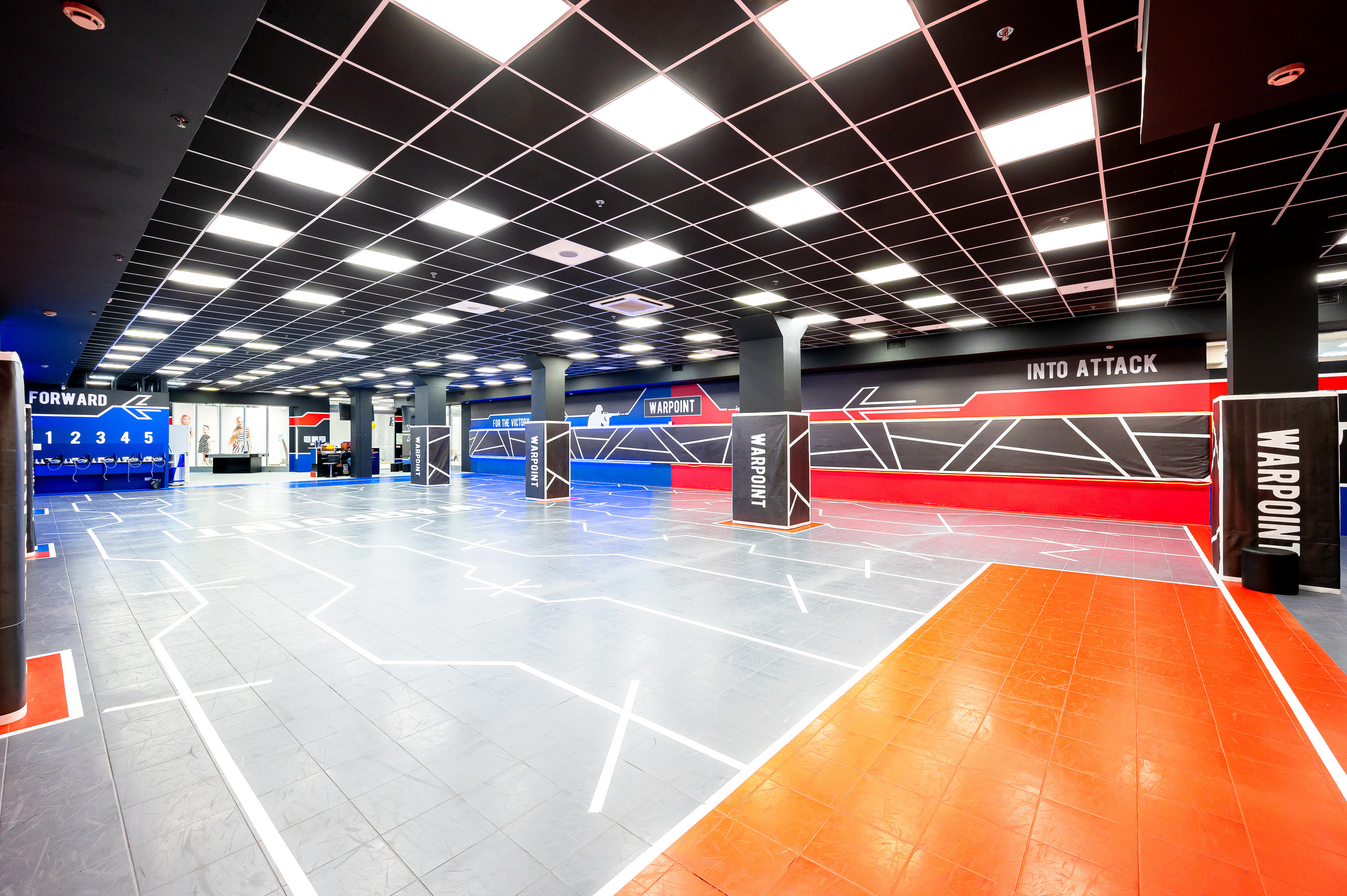 Клуб виртуальной реальности WARPOINT. Интерьерный фотограф. Фото- видеосъемка недвижимости Санкт-Петербург