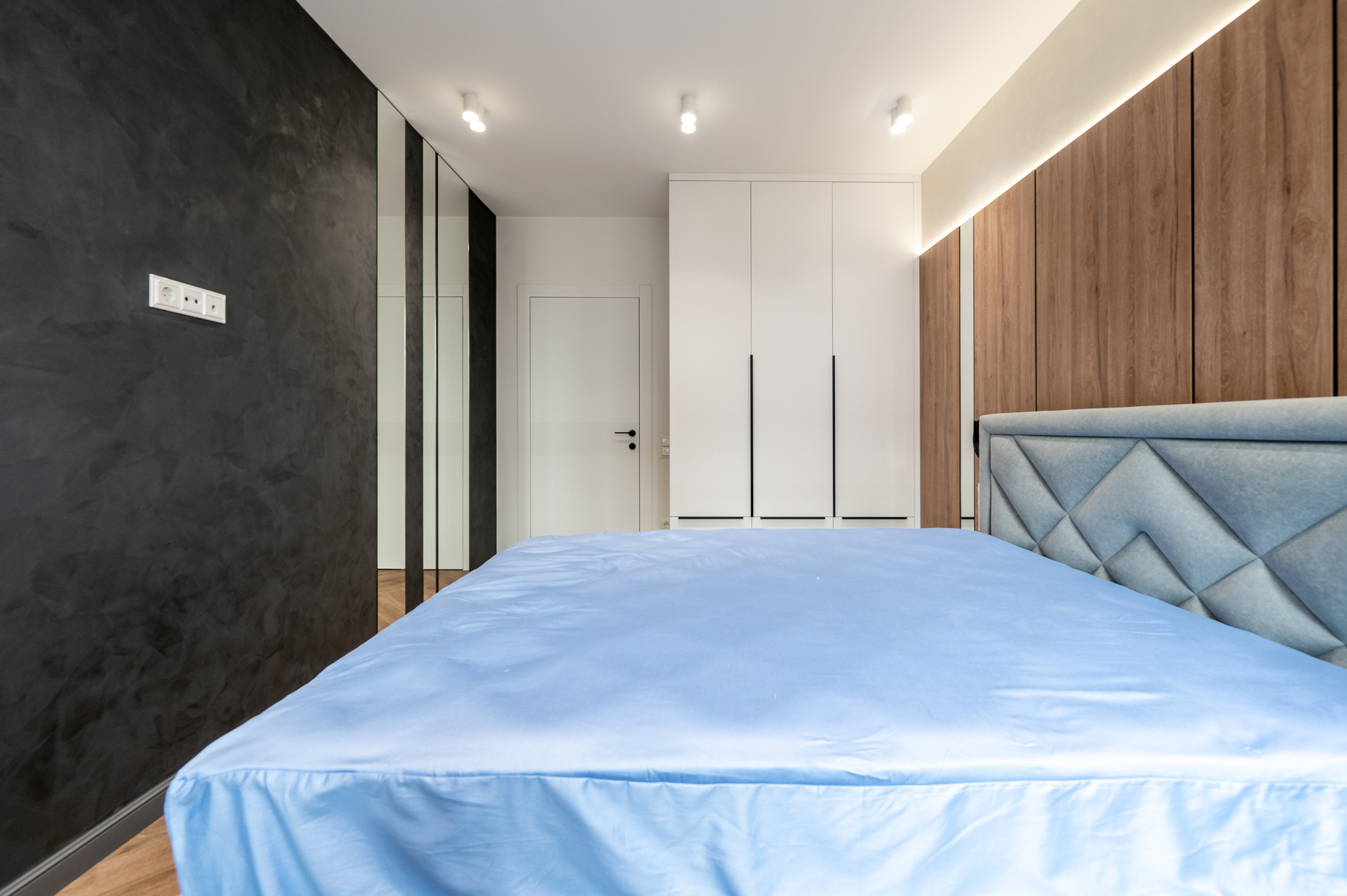 Квартира на продажу. Интерьерный фотограф. Фото- видеосъемка недвижимости Санкт-Петербург