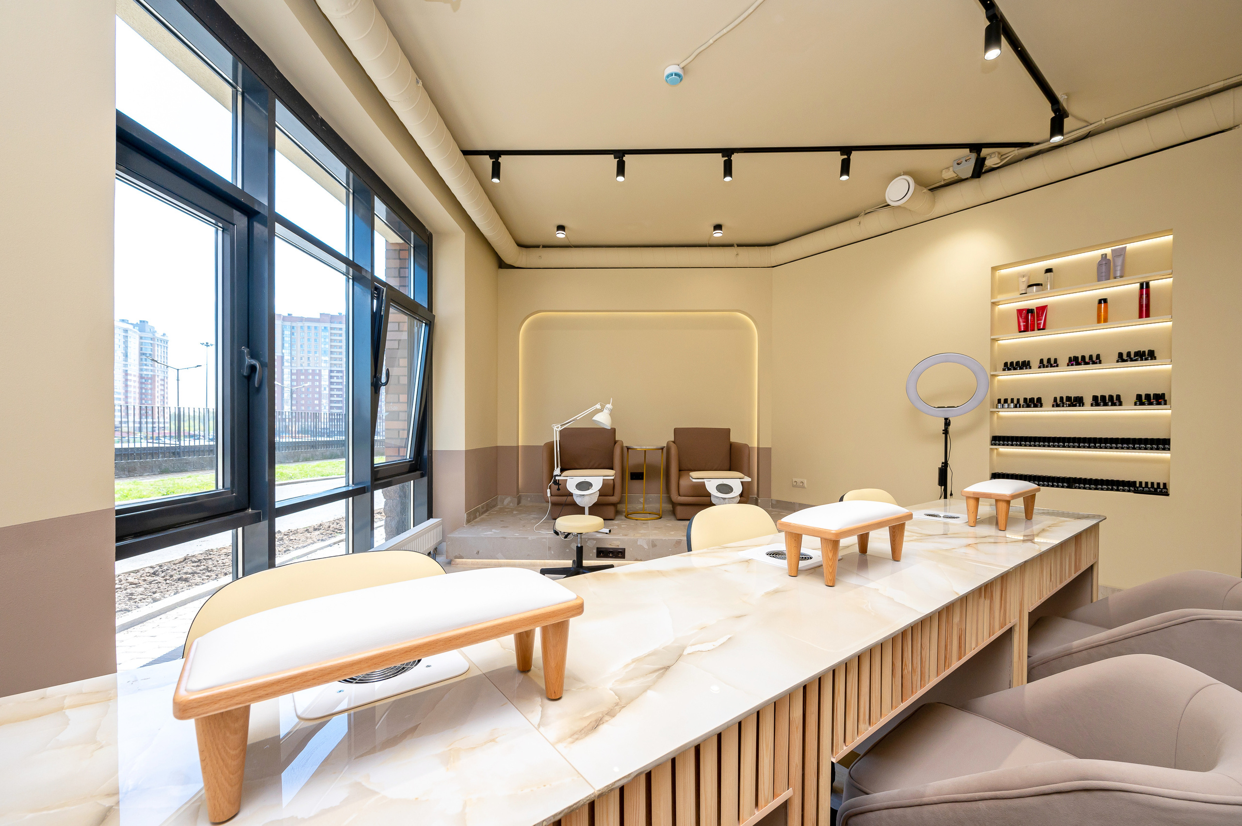 Салон красоты «Кудряво». Интерьерный фотограф. Фото- видеосъемка недвижимости Санкт-Петербург