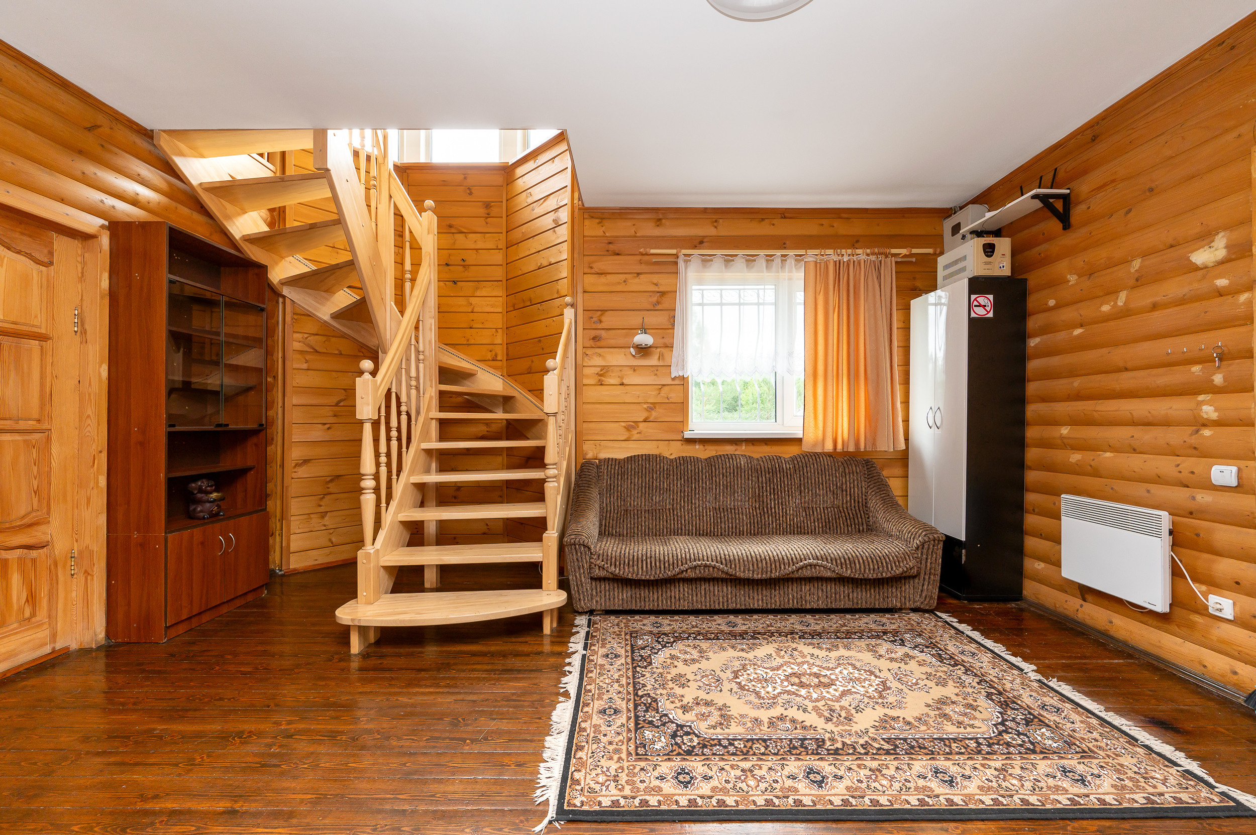 Дом под аренду СНТ Фауна. Интерьерный фотограф. Фото- видеосъемка недвижимости Санкт-Петербург