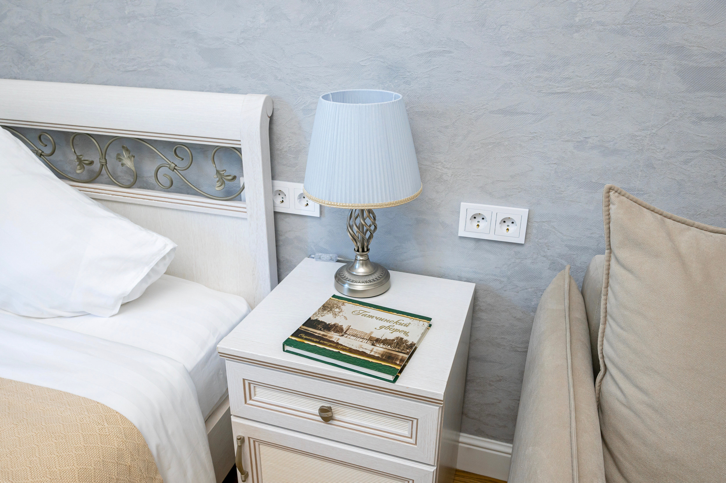 Интерьерный фотограф. Фото- видеосъемка недвижимости Санкт-Петербург