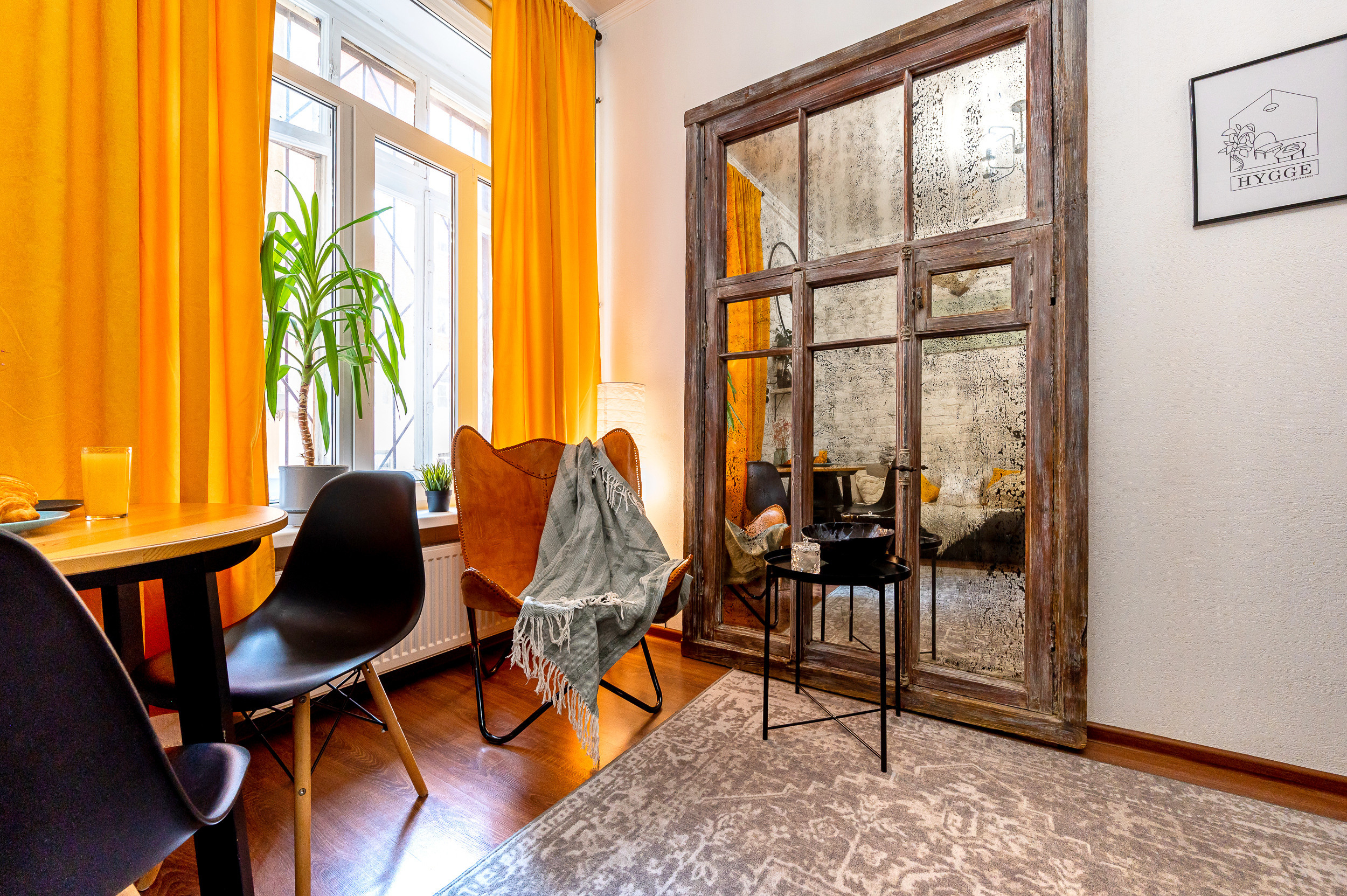 Дизайнерская студия на Белинкого. Интерьерный фотограф. Фото- видеосъемка недвижимости Санкт-Петербург