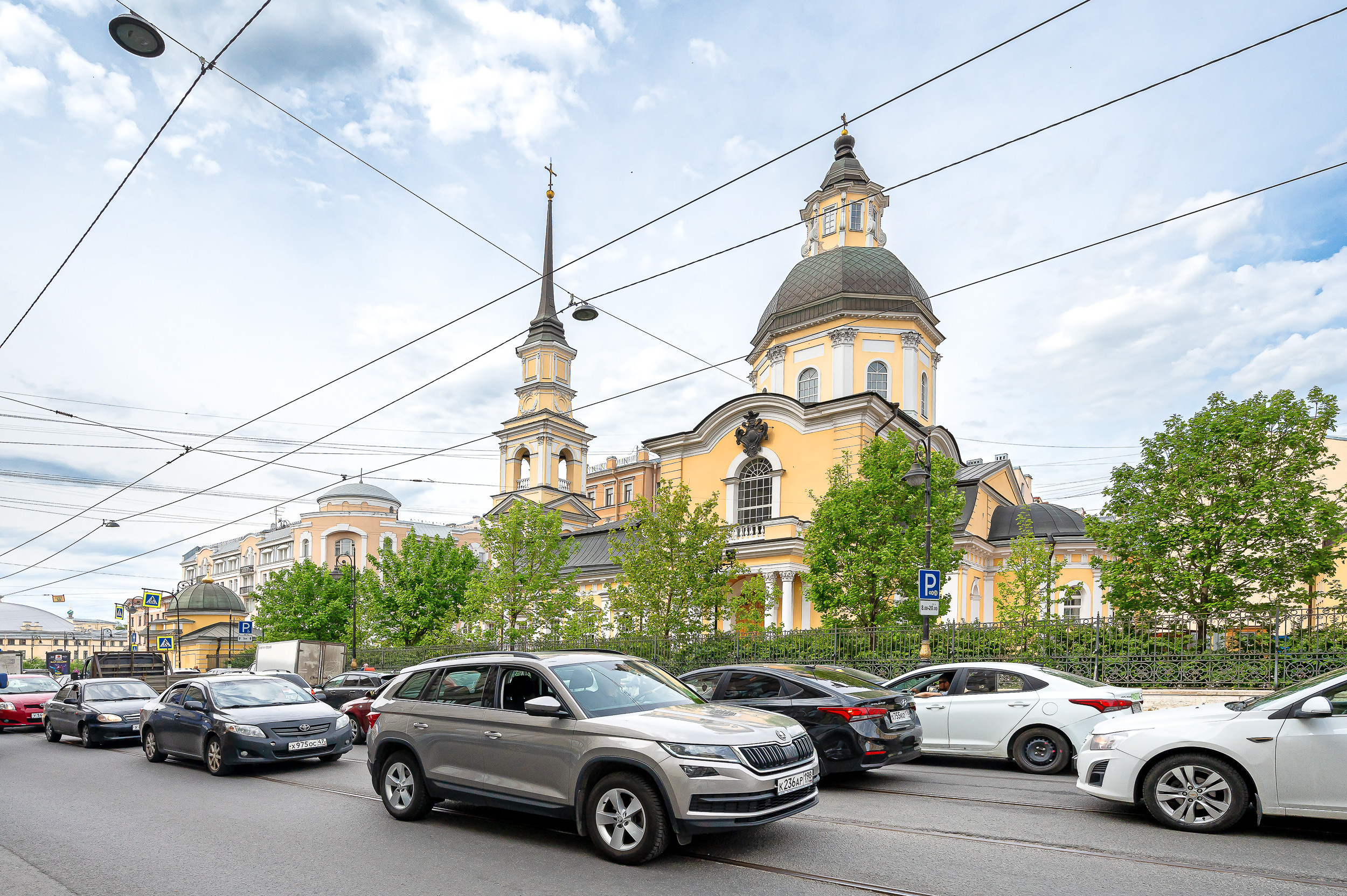 Дизайнерская студия на Белинкого. Интерьерный фотограф. Фото- видеосъемка недвижимости Санкт-Петербург