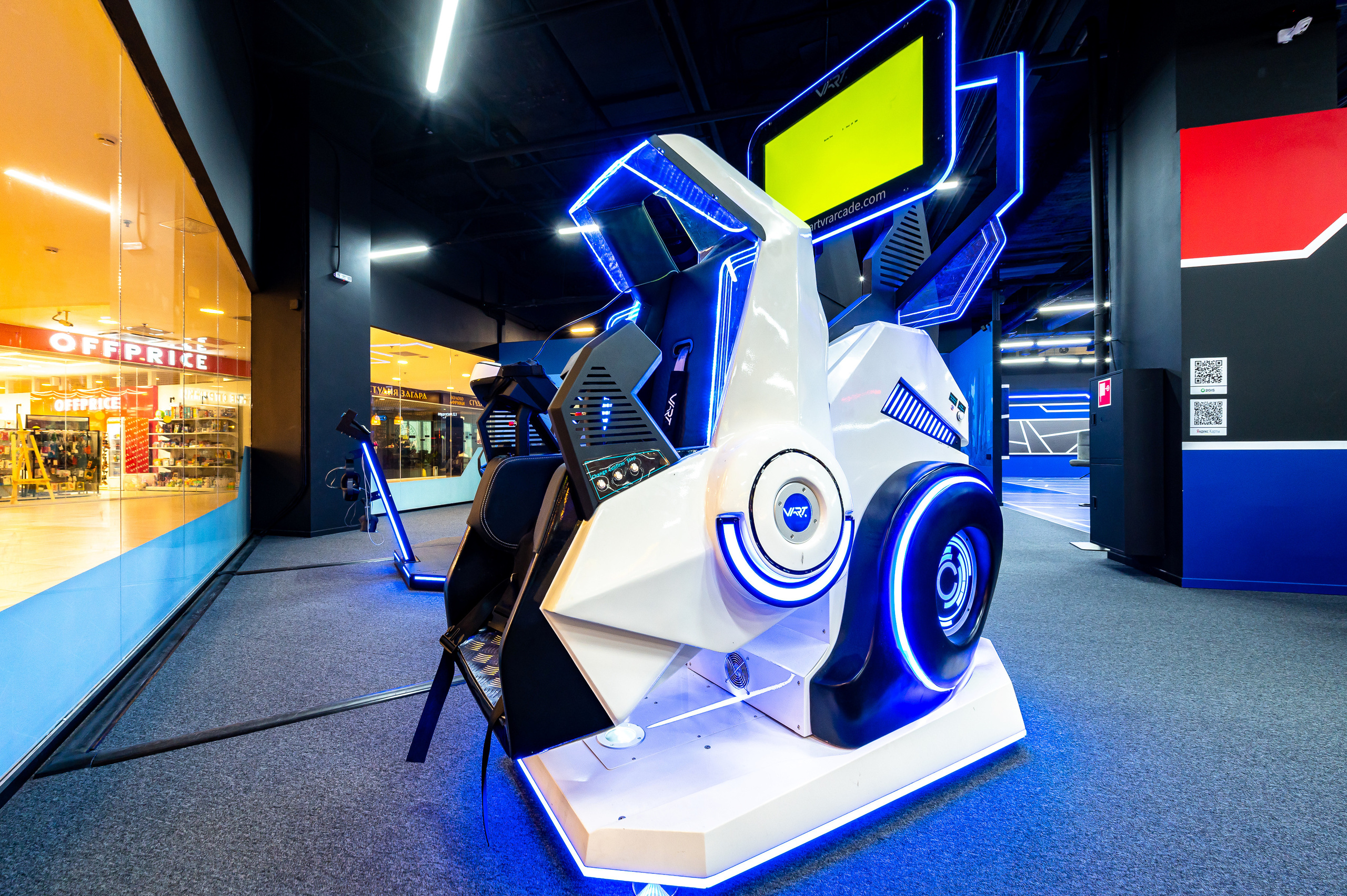 Клуб виртуальной реальности WARPOINT. Интерьерный фотограф. Фото- видеосъемка недвижимости Санкт-Петербург