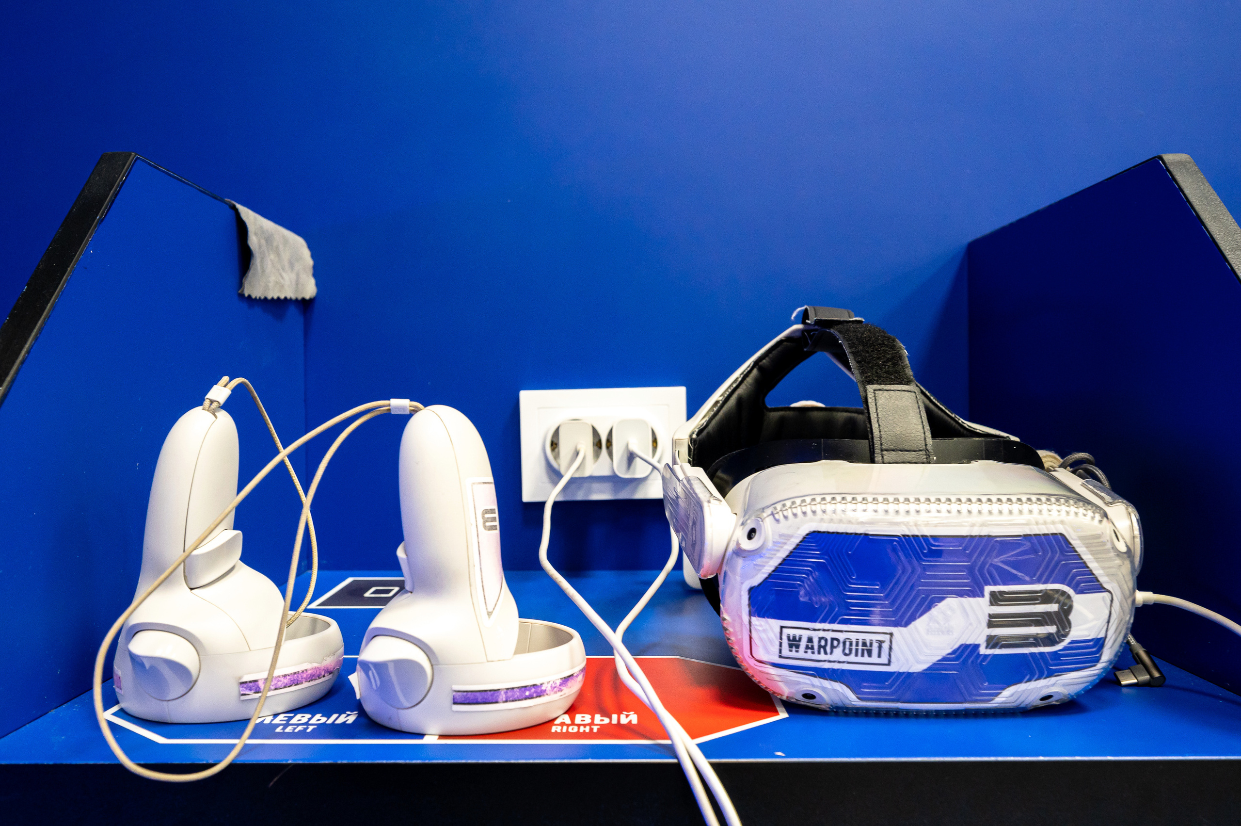 Клуб виртуальной реальности WARPOINT. Интерьерный фотограф. Фото- видеосъемка недвижимости Санкт-Петербург