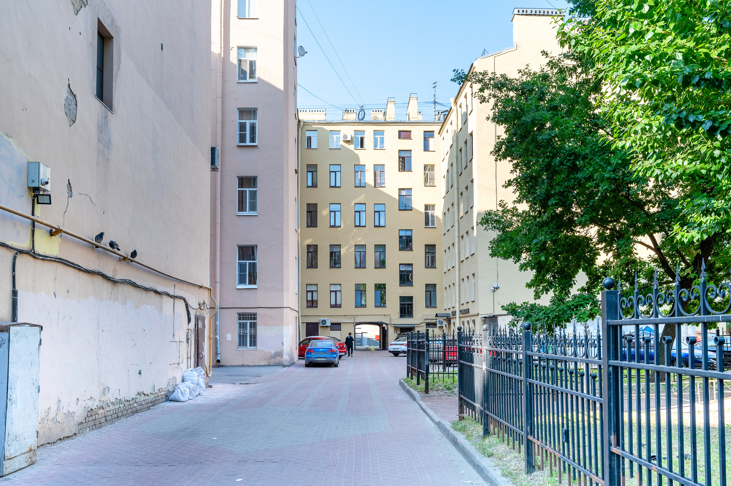 Квартира на Ропшинской. Интерьерный фотограф. Фото- видеосъемка недвижимости Санкт-Петербург