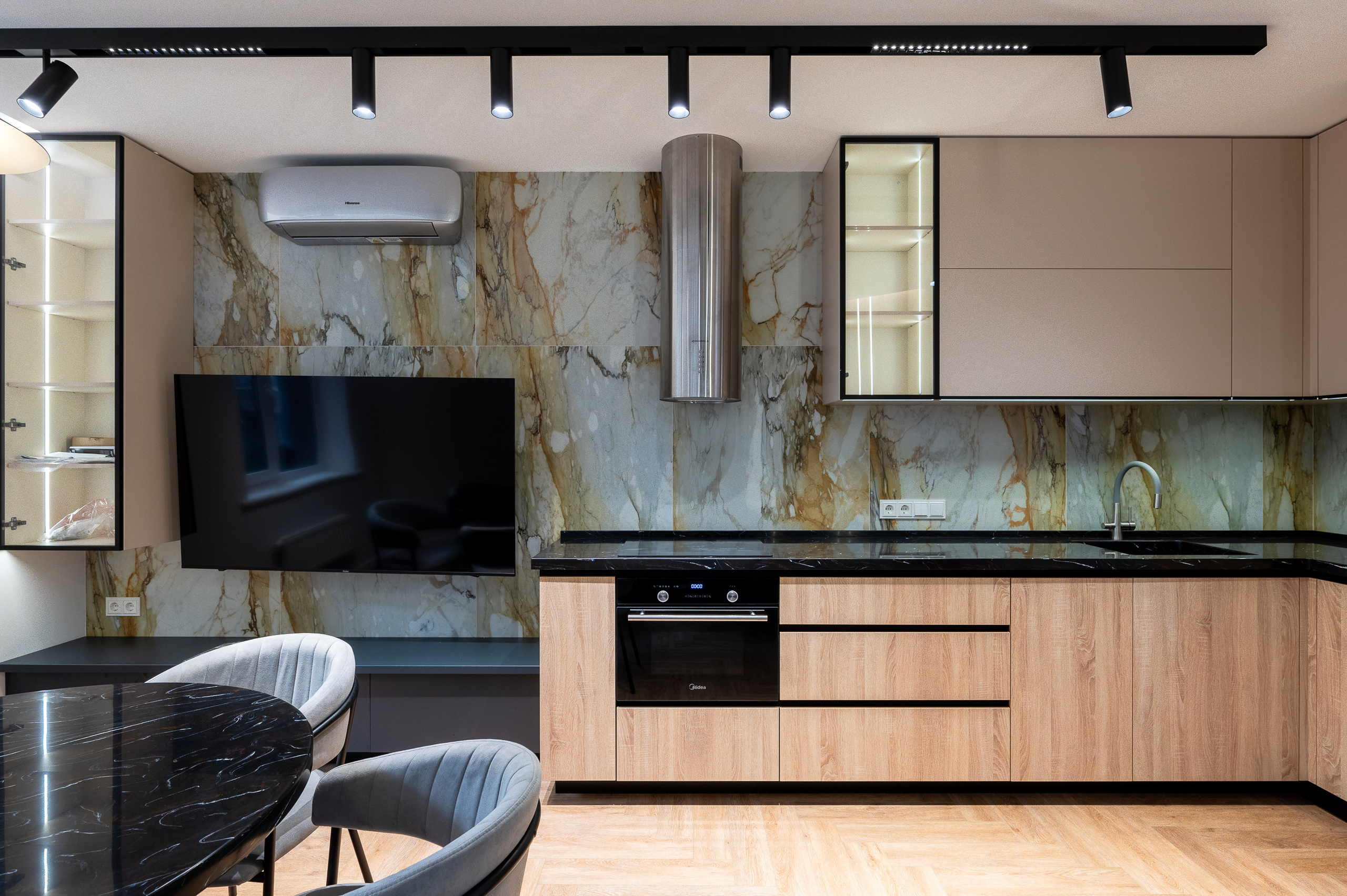 Квартира на продажу. Интерьерный фотограф. Фото- видеосъемка недвижимости Санкт-Петербург