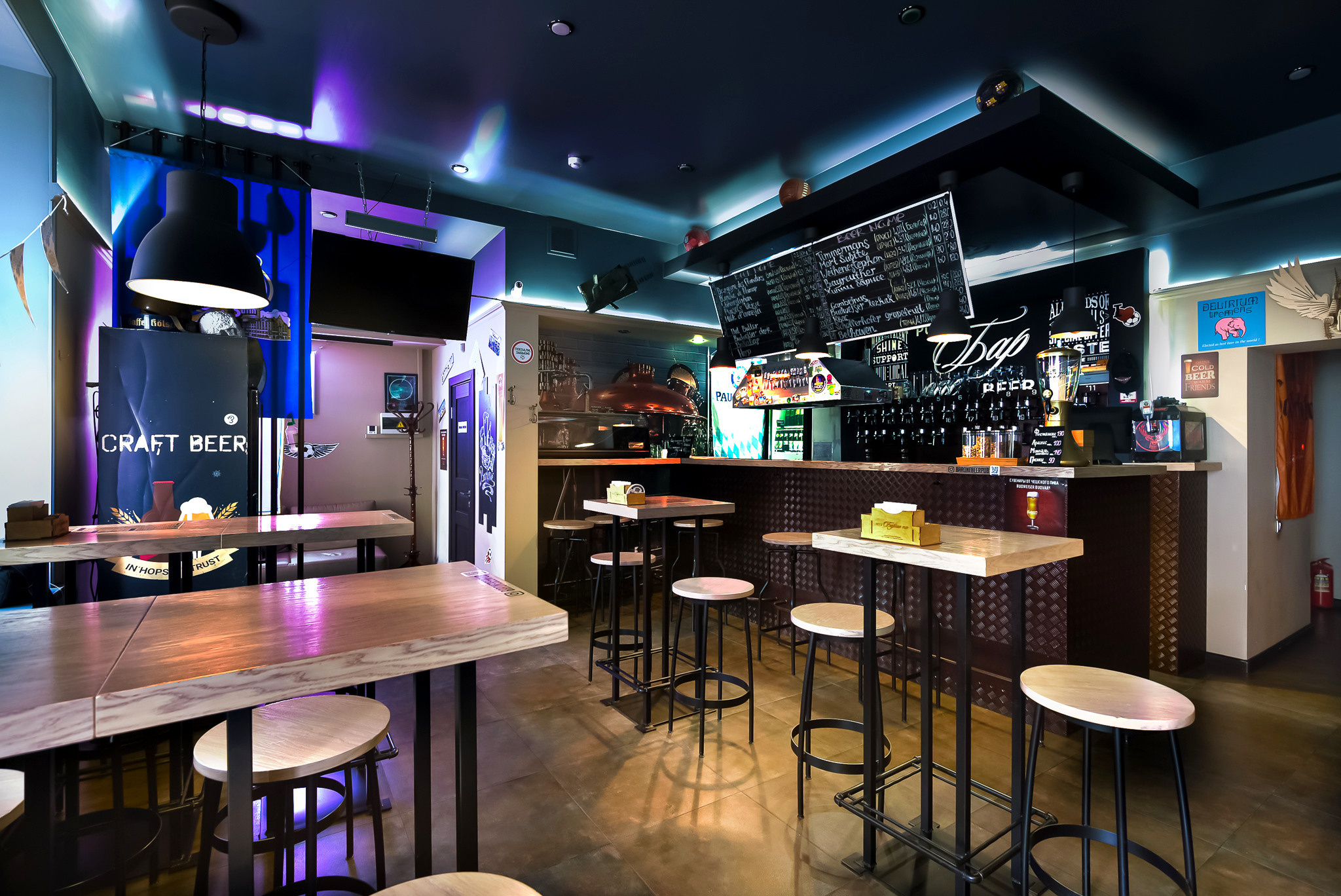 Бар Барон. Интерьерный фотограф. Фото- видеосъемка недвижимости Санкт-Петербург