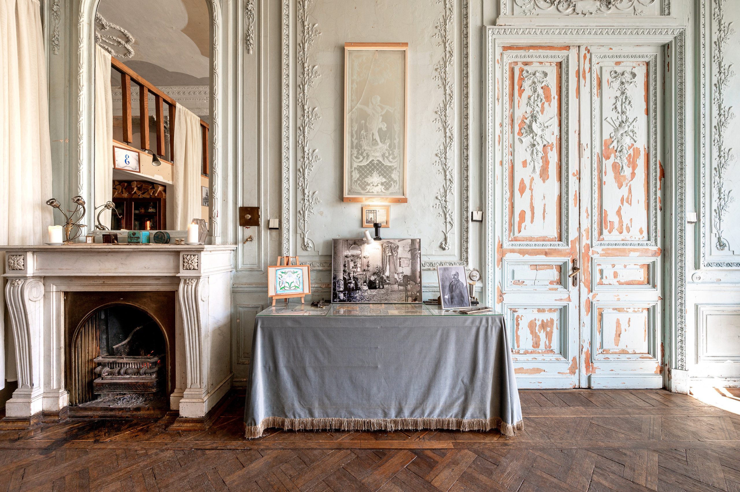 Историческая квартира на Кирочной 24. Интерьерный фотограф. Фото- видеосъемка недвижимости Санкт-Петербург