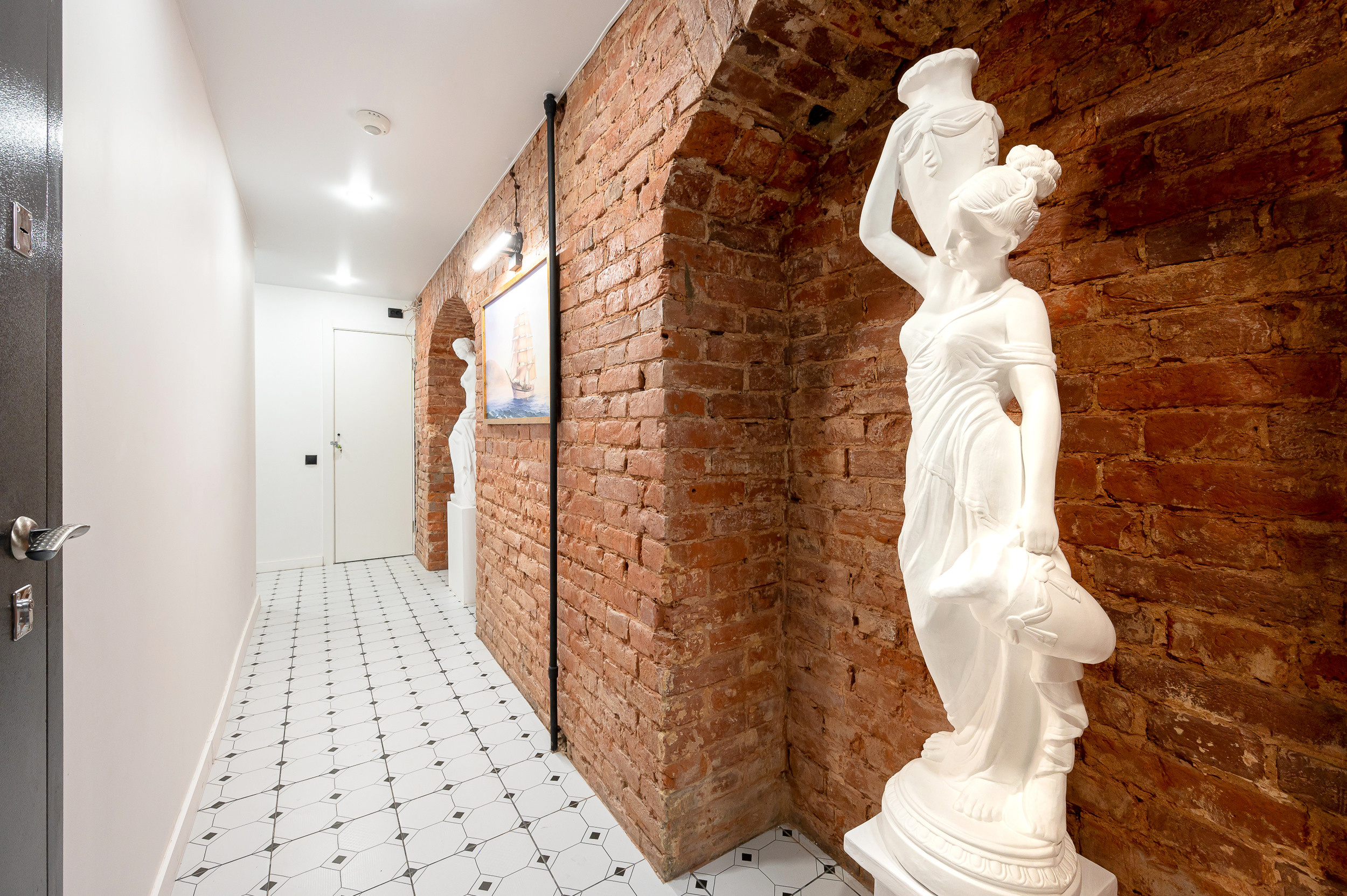 Миниотель на Декабристов. Интерьерный фотограф. Фото- видеосъемка недвижимости Санкт-Петербург