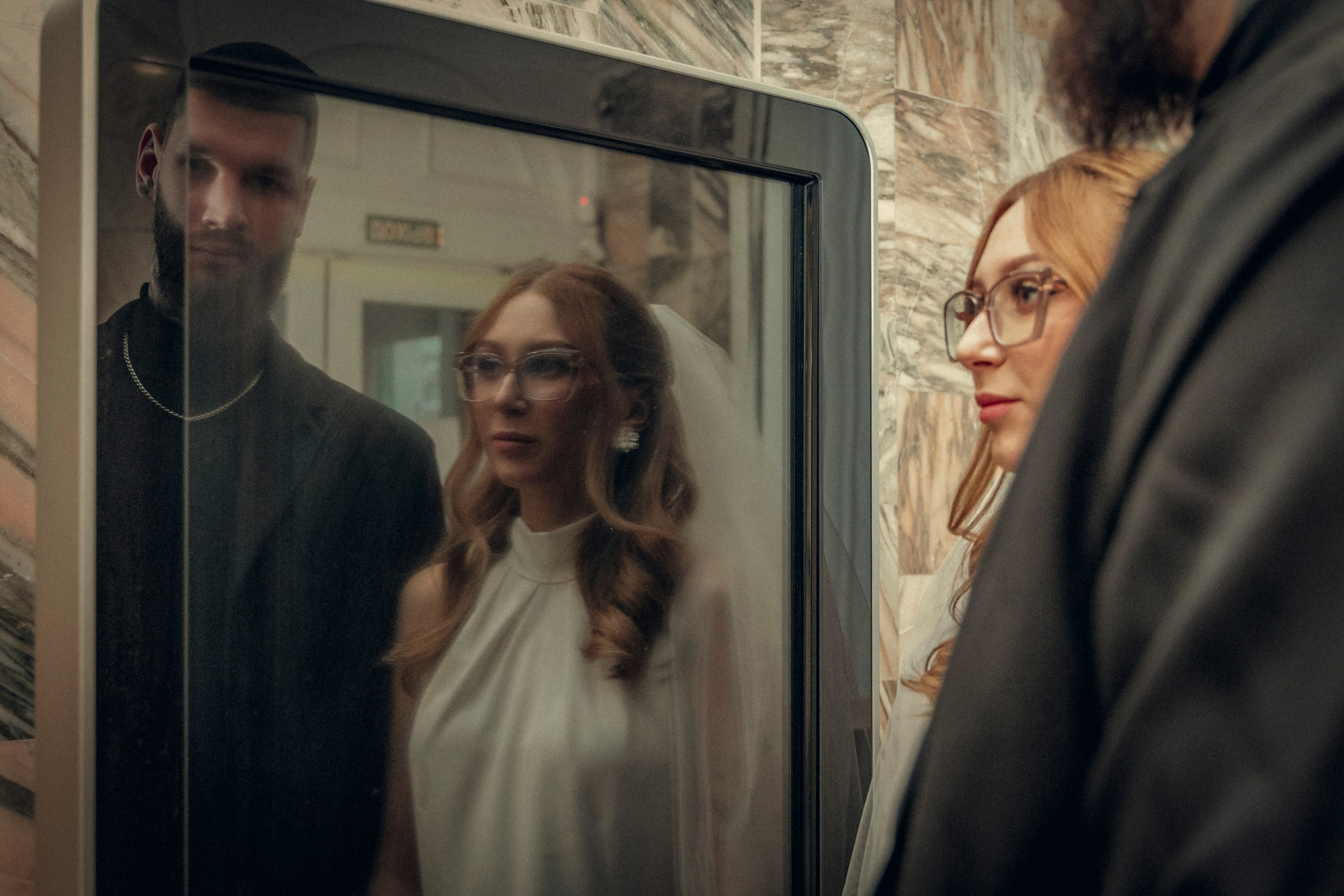 Роспись в Жуковском ЗАГСе. Фотограф для маркетплейсов, фотоуслуги в Жуковском Татьяна Марсуверских