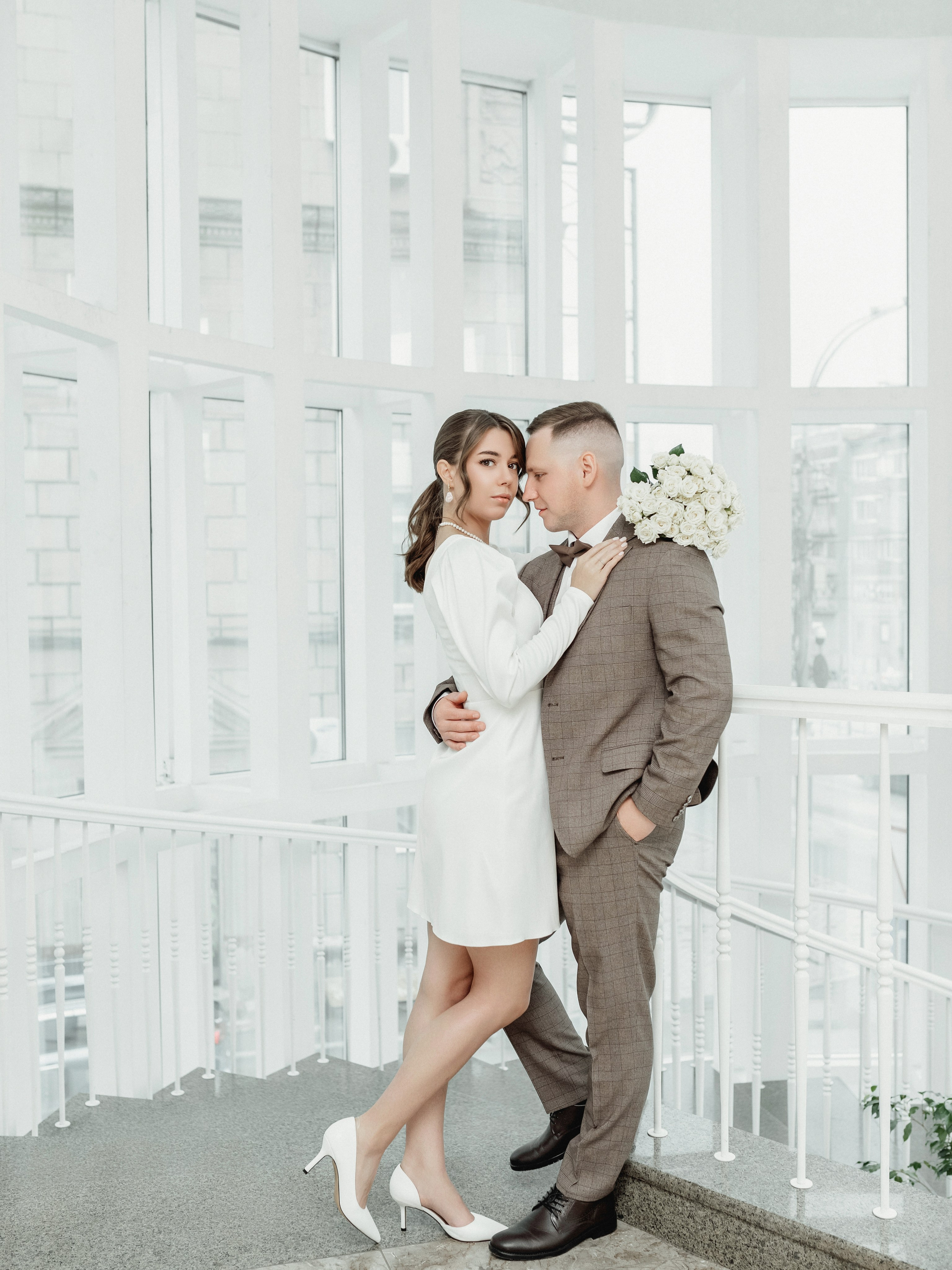 Свадебный фотограф в Центральном Загсе, Новосибирск | Яна Иванова. Семейный и свадебный фотограф в Новосибирске Иванова Яна