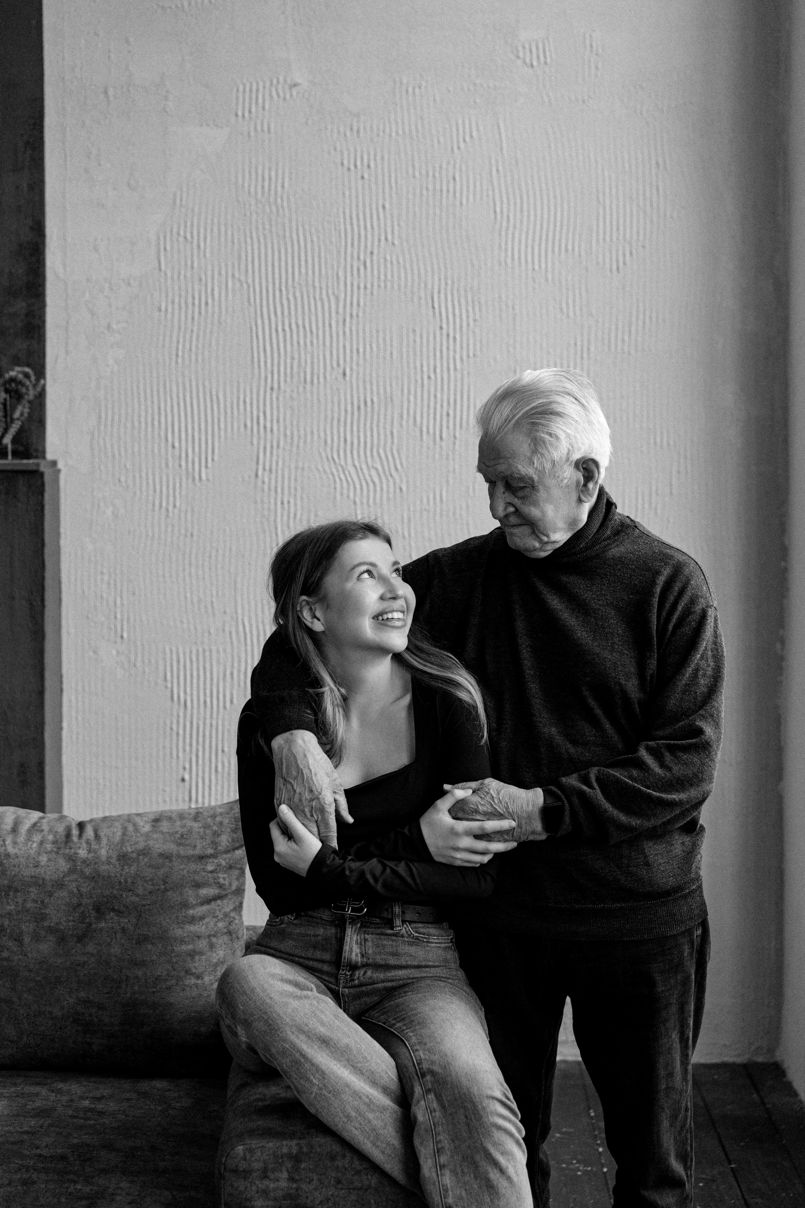 Анастасия и дедушка. Свадебный и семейный фотограф в Калининграде Анастасия Гриценко