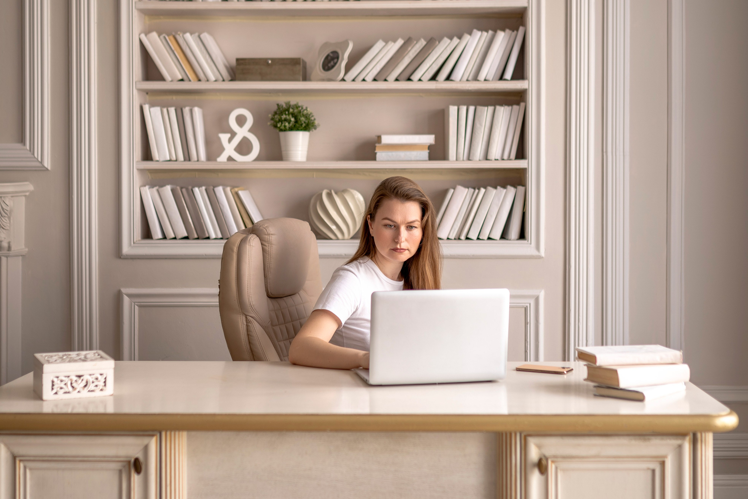 Женский бизнес портрет. Профессиональный фотограф Ковалева Олеся