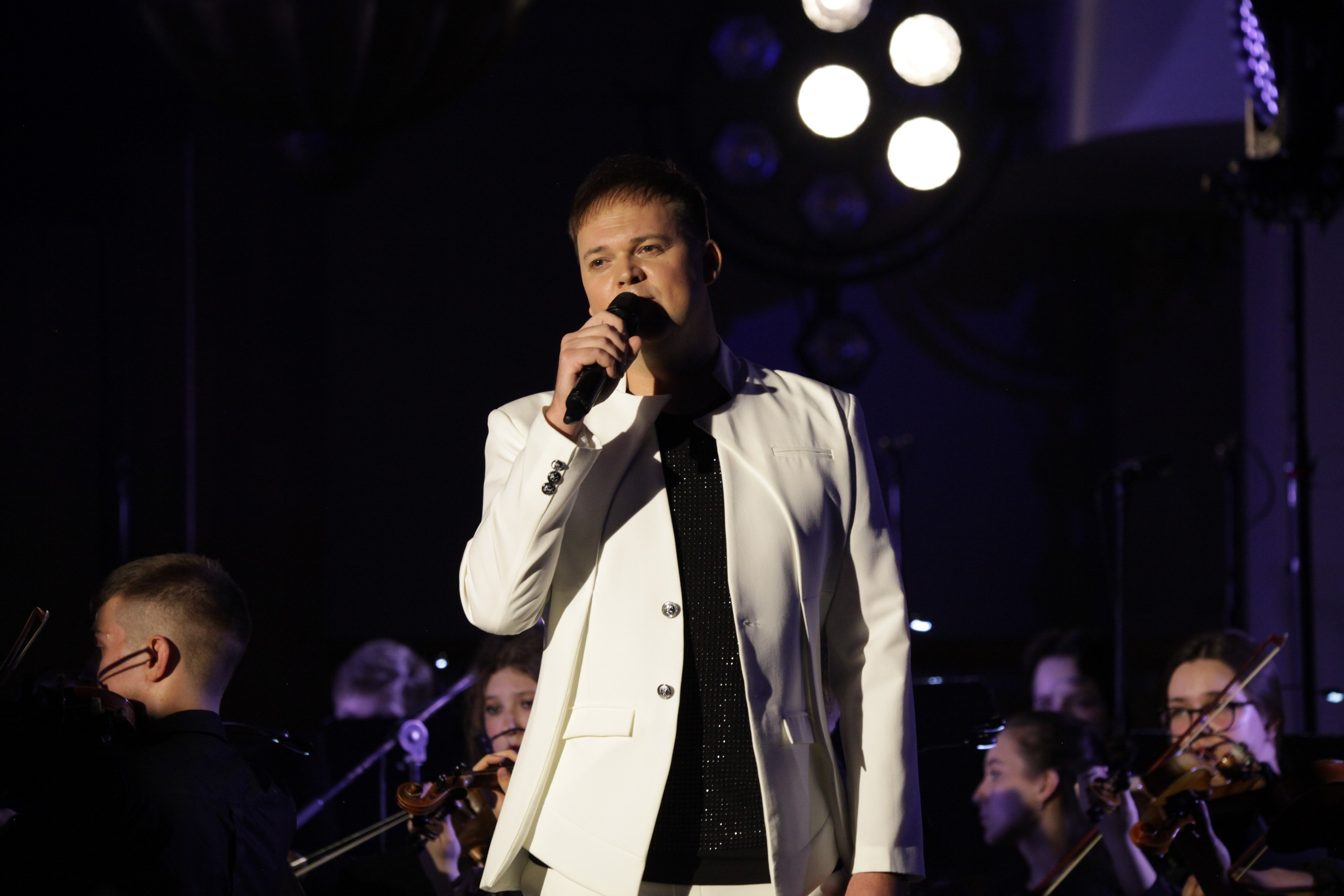 Концерт «Это Мой Путь». Дмитрий Железнов. 19.05.23. Профессиональное фото в Казани: от идеи до результата. Фотограф Яна Мур