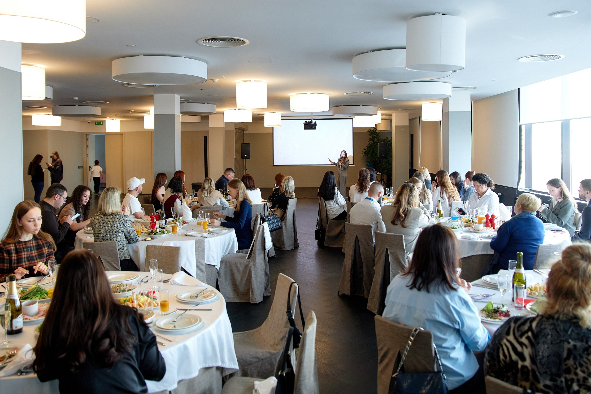 Корпоративное мероприятия ГК «Самолет». Репортажный фотограф Владивосток Анастасия Сокольникова