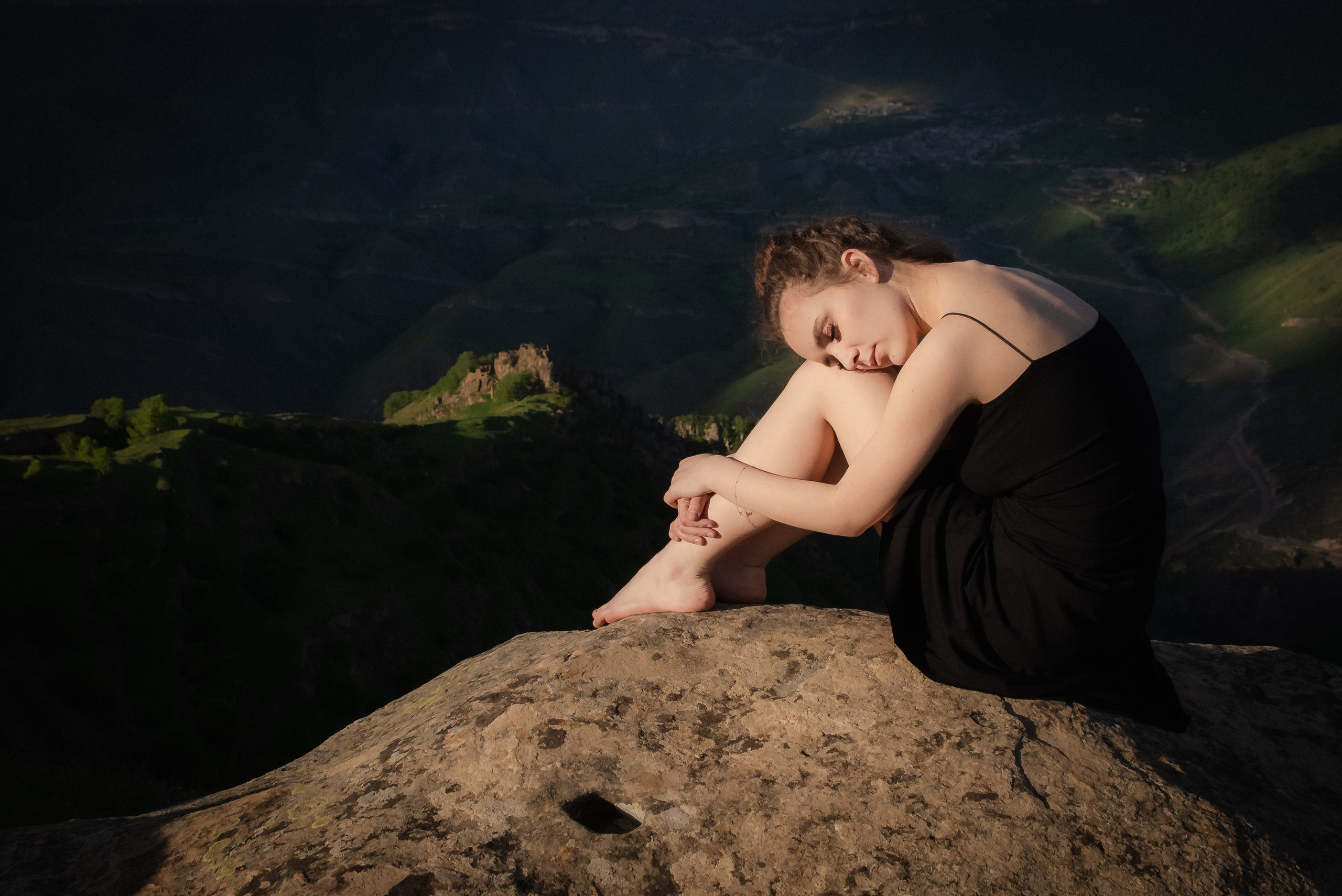 На вершине горы на 4.5. км выше к облакам. Фотограф Крещение Венчание Москва