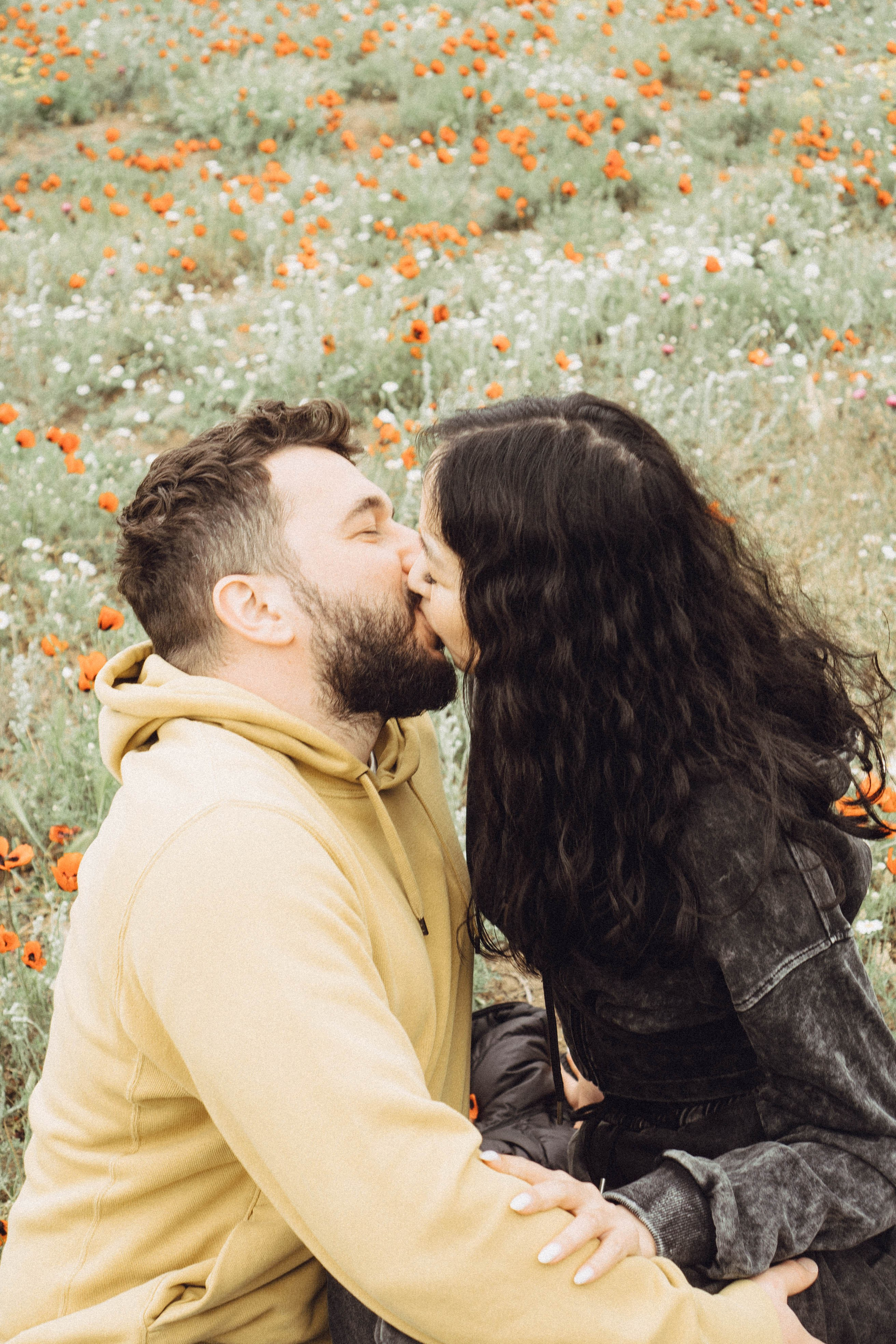 Любовь в маковом поле. Профессиональный фотограф, Санкт-Петербург — Виктория Богомолова