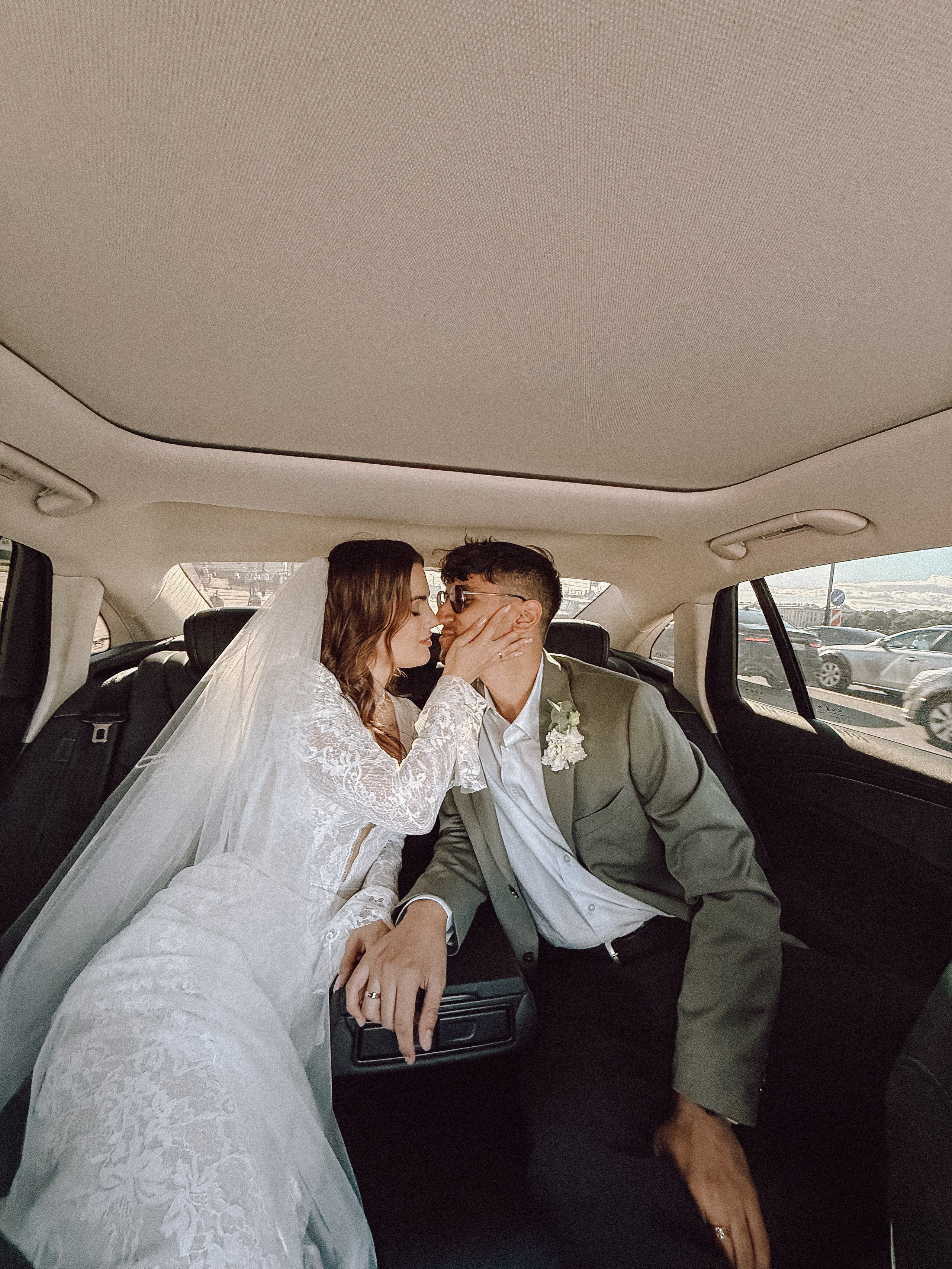 ФОТО НА ТЕЛЕФОН ВО ВРЕМЯ БРАКОСОЧЕТАНИЯ В ПЕРВОМ ДВОРЦЕ И ПРОГУЛКИ. Профессиональный фотограф, Санкт-Петербург — Виктория Богомолова