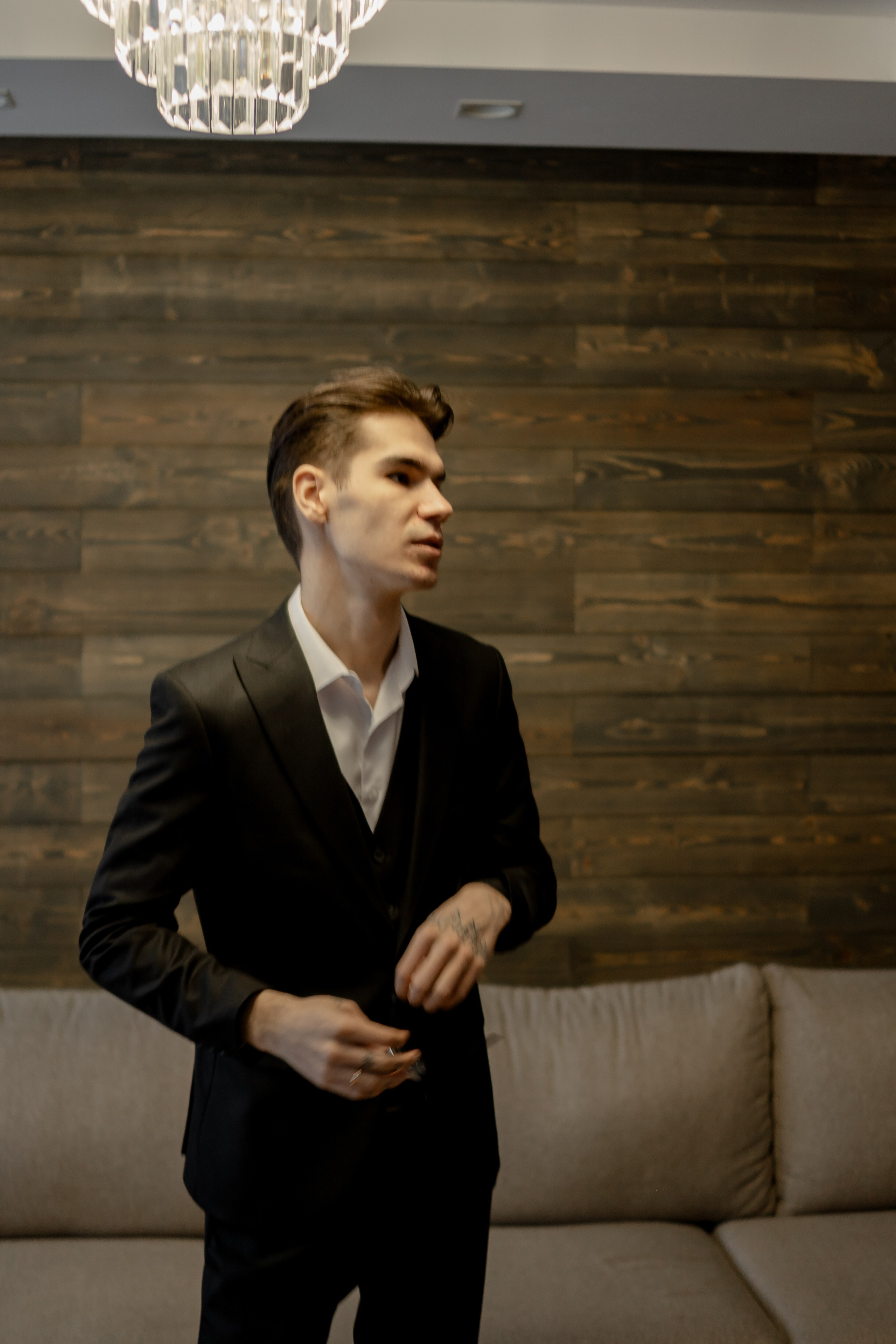 СВАДЕБНАЯ СЬЕМКА СБОРОВ В ОТЕЛЕ И ВЫЕЗД НА ЦЕРЕМОНИЮ (СНЯТО В СИБИРЕ В НИЖНЕВАРТОВСКЕ). Профессиональный фотограф, Санкт-Петербург — Виктория Богомолова