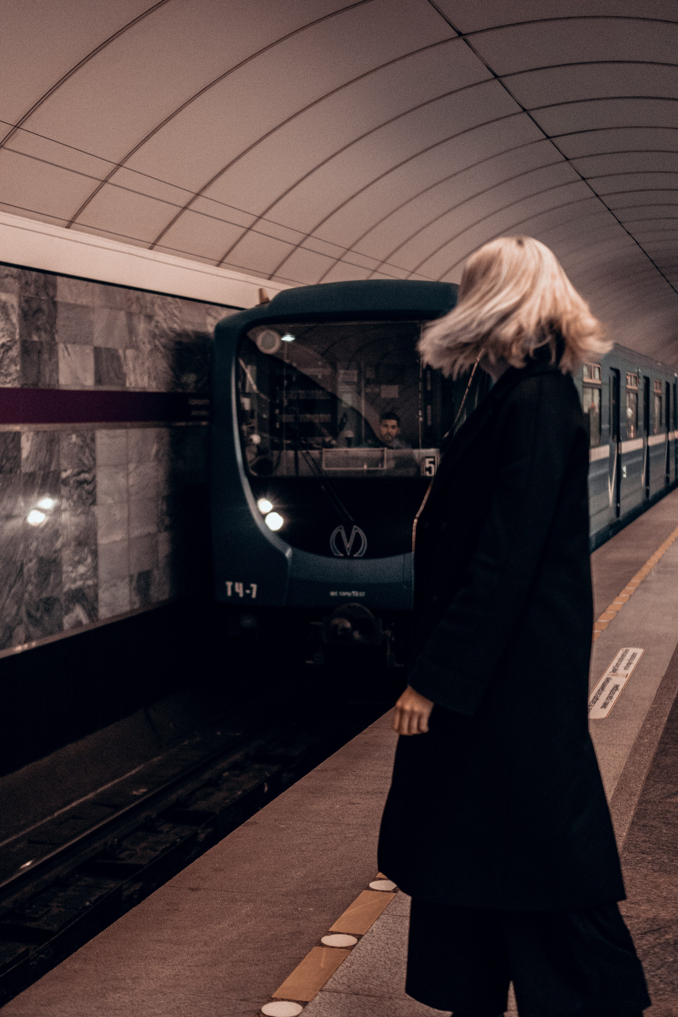 Анастасия в Метро. Профессиональный фотограф, Санкт-Петербург — Виктория Богомолова